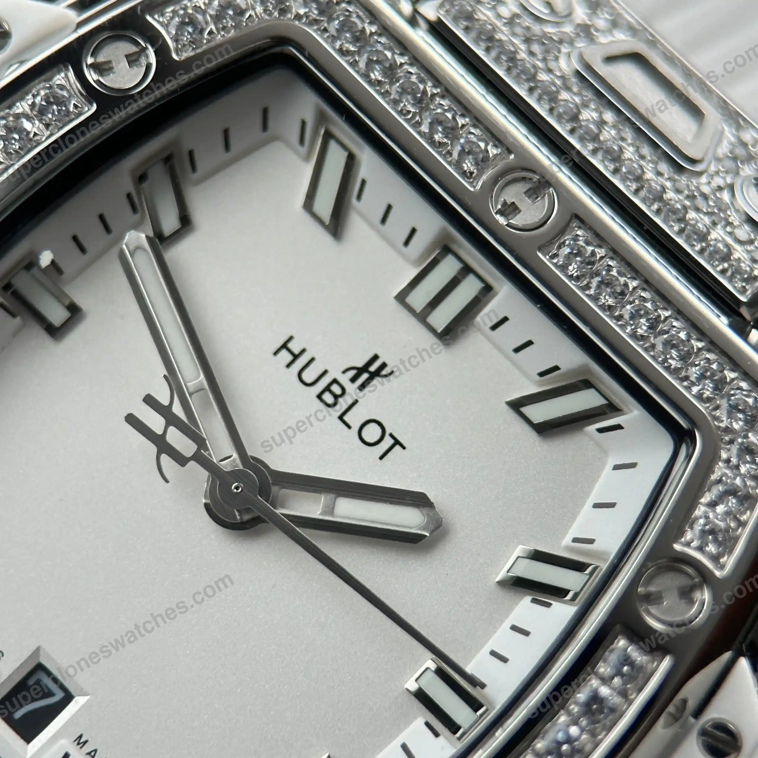 Super-Clone-Hublot-Spirit-Of-Big-Bang-Titanium-White-Diamonds-665.NE_.2010.LR_.160-4