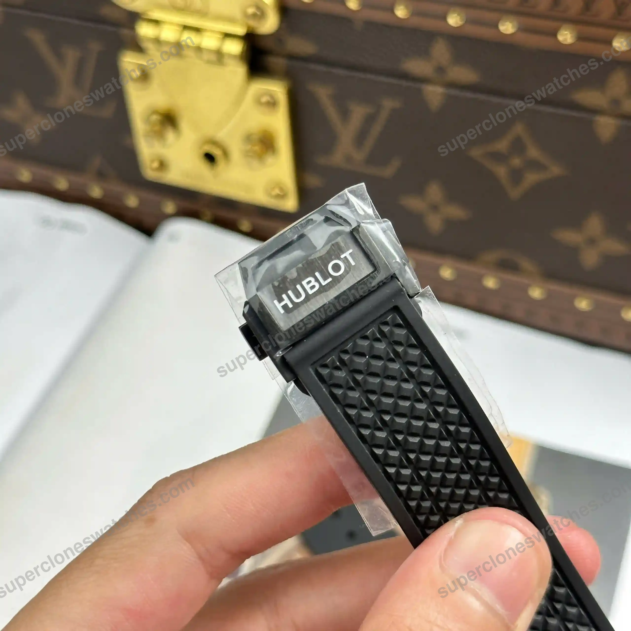 Super-Clone-Hublot-Big-Bang-20th-Anniversary-All-Black-43mm-431.CI_.1340.RX-10