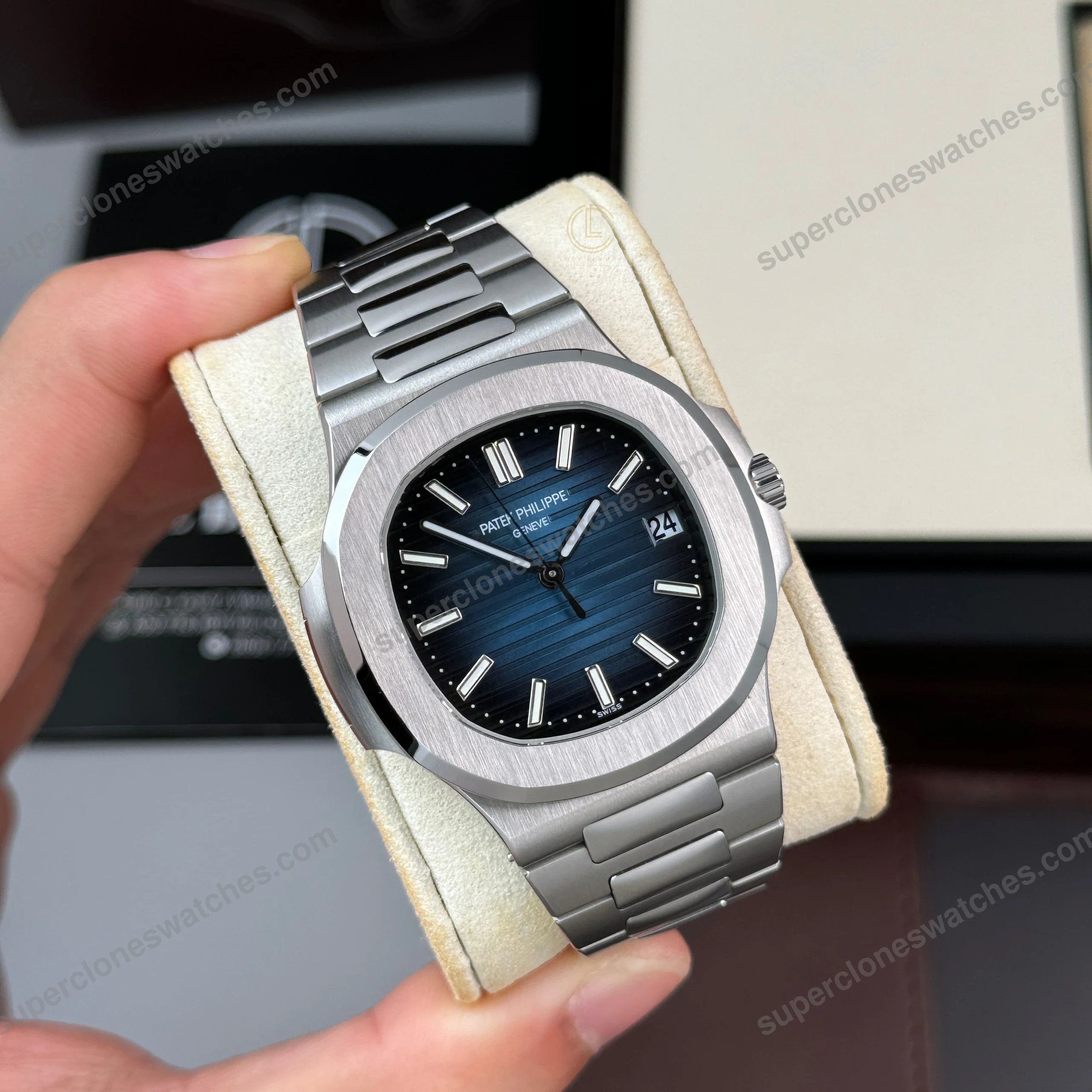 Super-Clone-Patek-Philippe-Nautilus-58111G-001-40mm-MODIFY-Blue-Dial-Stee-3