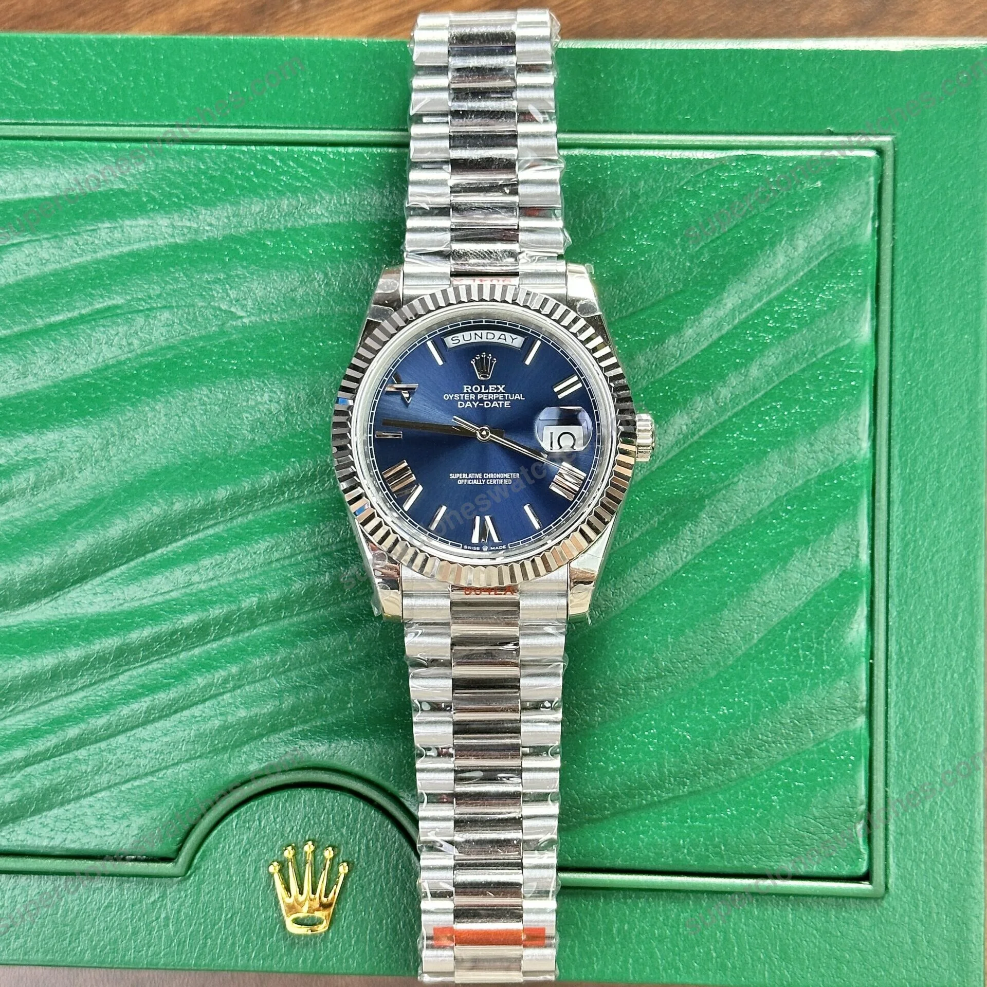 Super-Clone-Rolex-Day-Date-Blue-Dial-228239-0007-40-mm-2