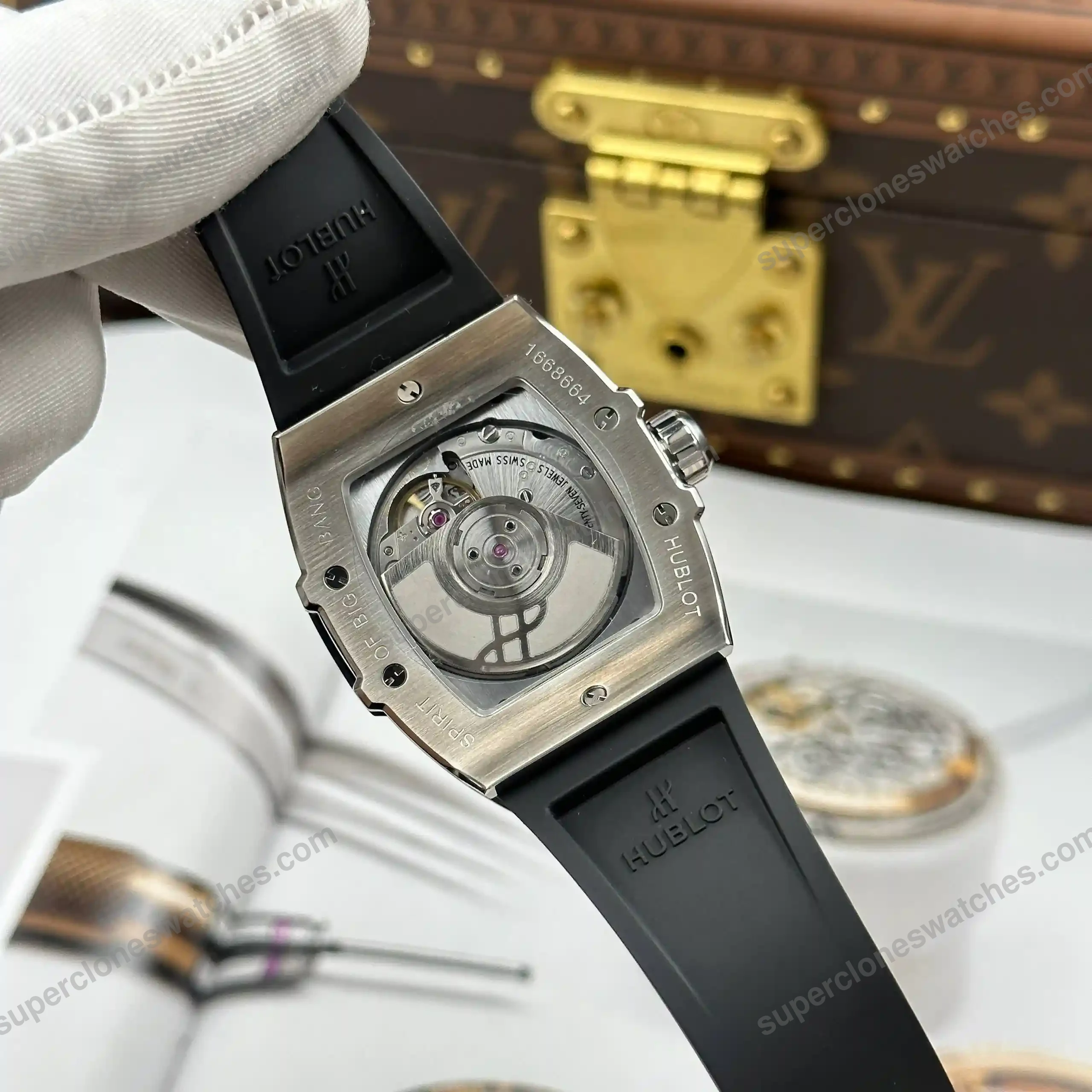 Super-Clone-Hublot-Spirit-Of-Big-Bang-Black-Titanium-Pave-665.NX_.1170.LR_.1604-11