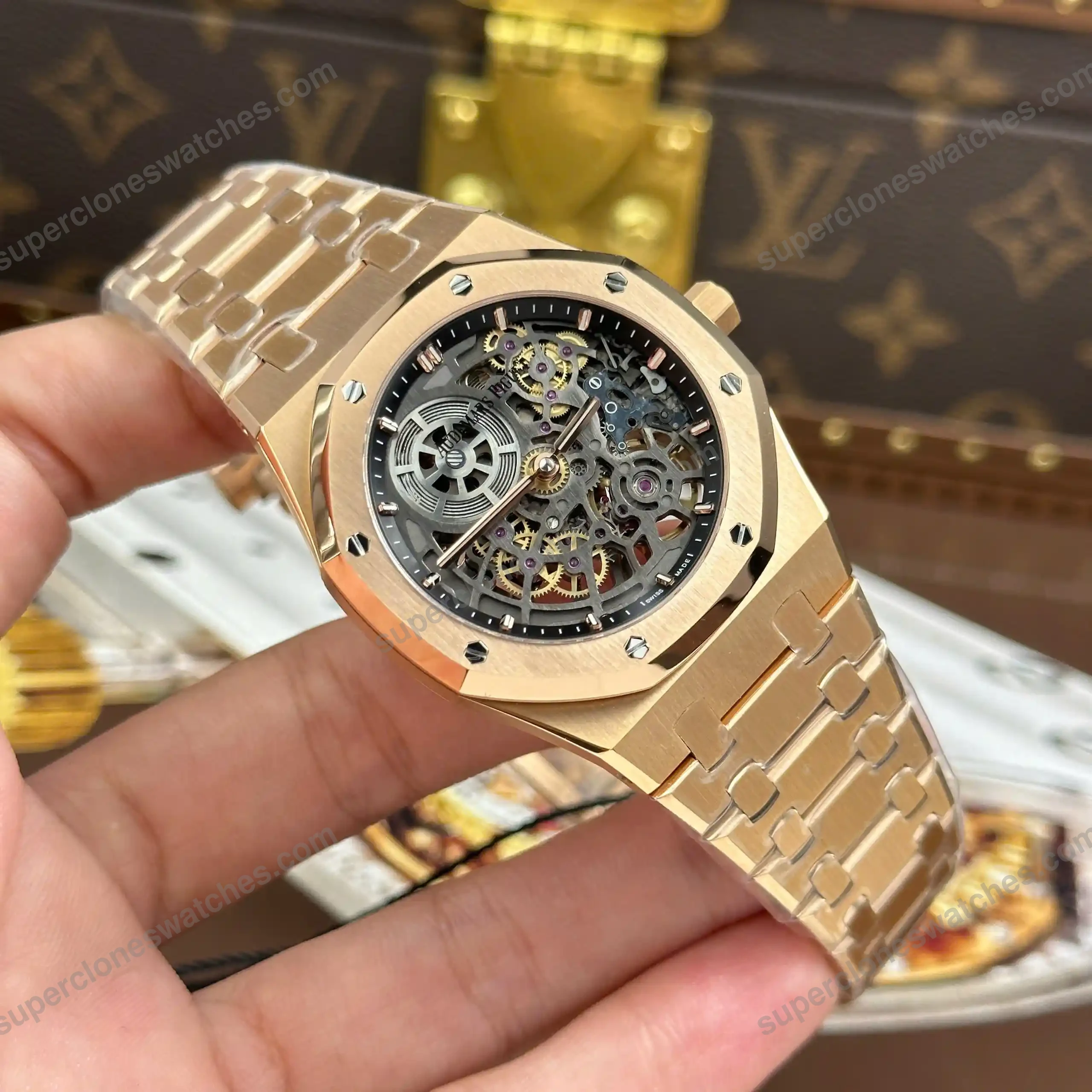 Super-Clone-Audemars-Piguet-Royal-Oak-Jumbo-Extra-thin-Openworked-16204OR.OO_.124-3
