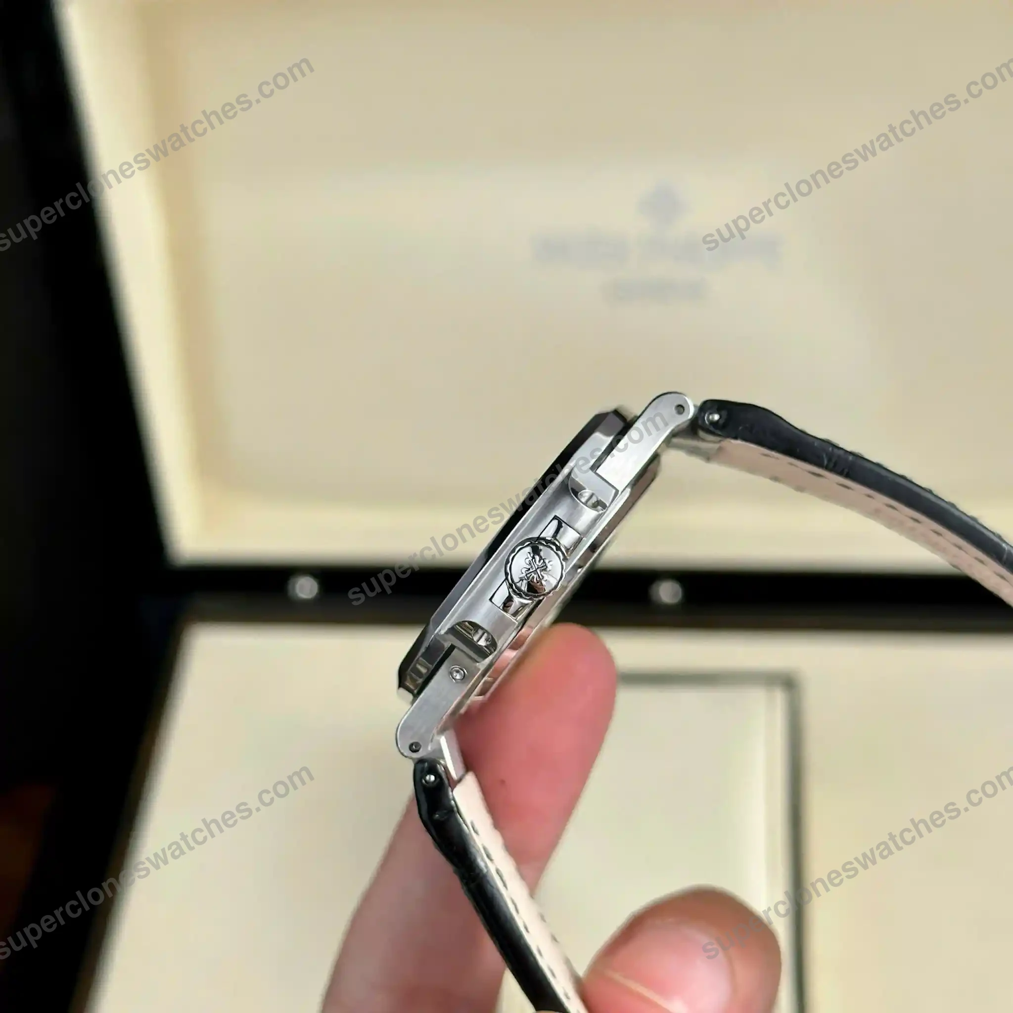 Super-Clone-Patek-Philippe-Nautilus-57121A-–-001-Grey-Dial-V3-7
