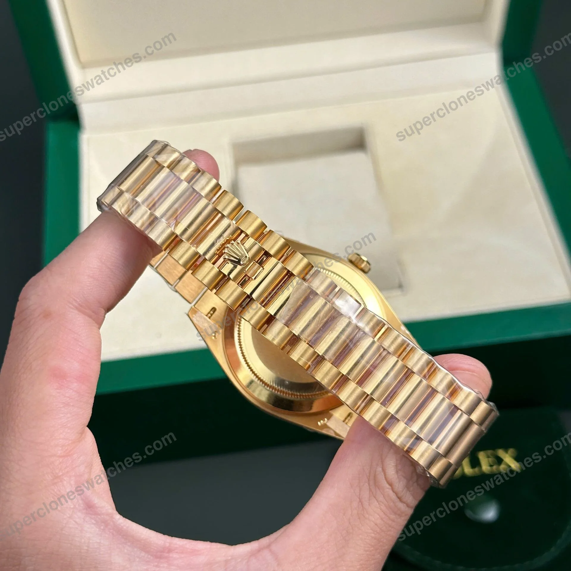 Super-Clone-Rolex-Day-Date-Champagne-Diamond-Dial-228238-0005-40-mm-9