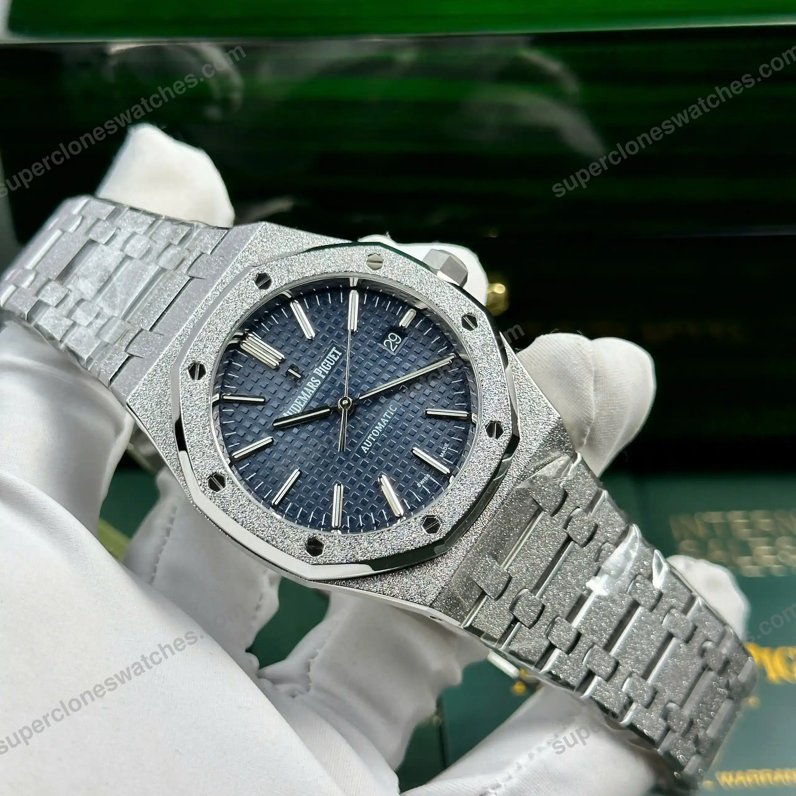 Super-Clone-Audemars-Piguet-Royal-Oak-Frosted-Gold-15410BC.GG_.1224BC.01-41mm-8-3