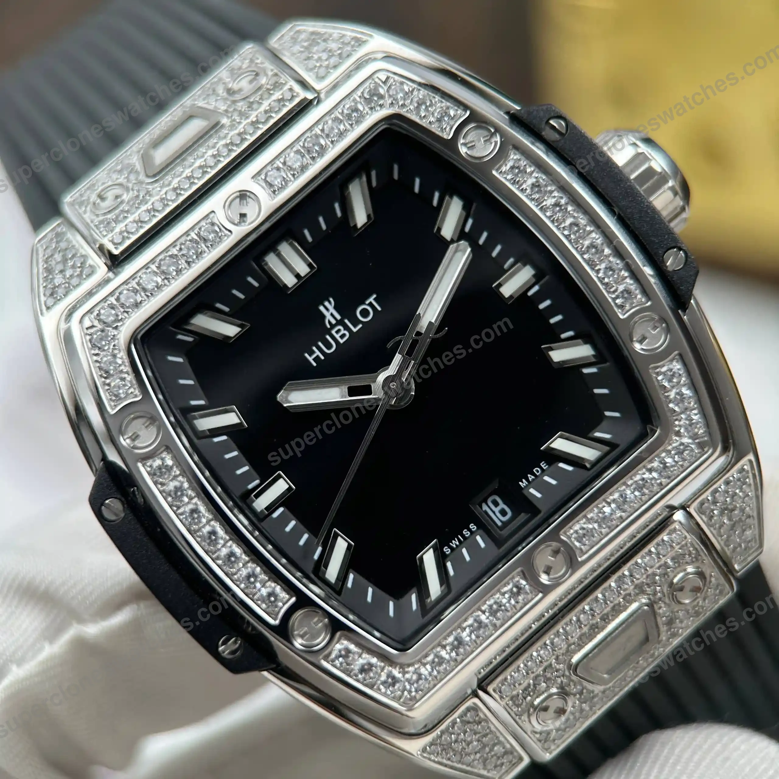 Super-Clone-Hublot-Spirit-Of-Big-Bang-Black-Titanium-Pave-665.NX_.1170.LR_.1604-7