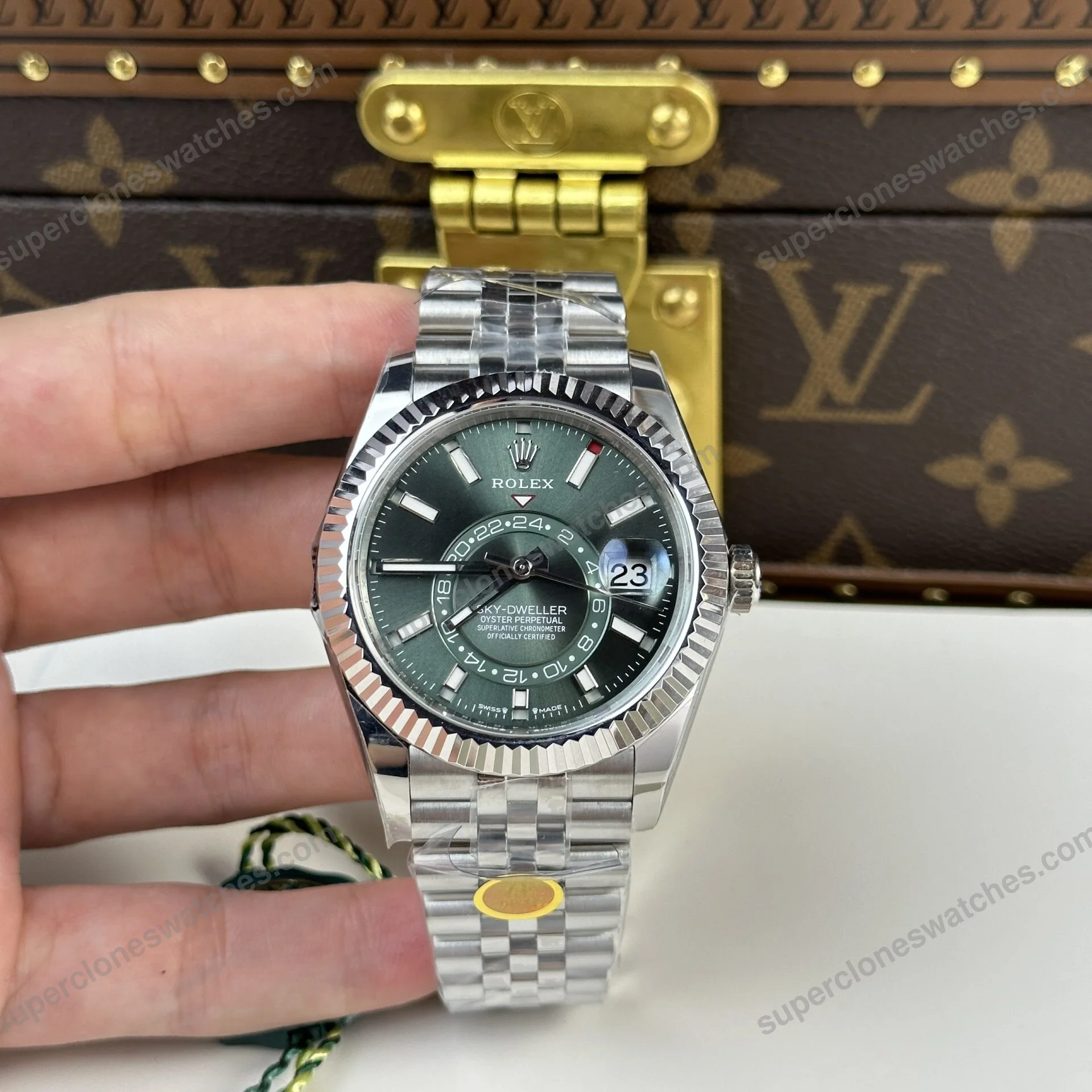 Super-Clone-Rolex-Sky-Dweller-Mint-green-Dial-336934-Jubilee-3