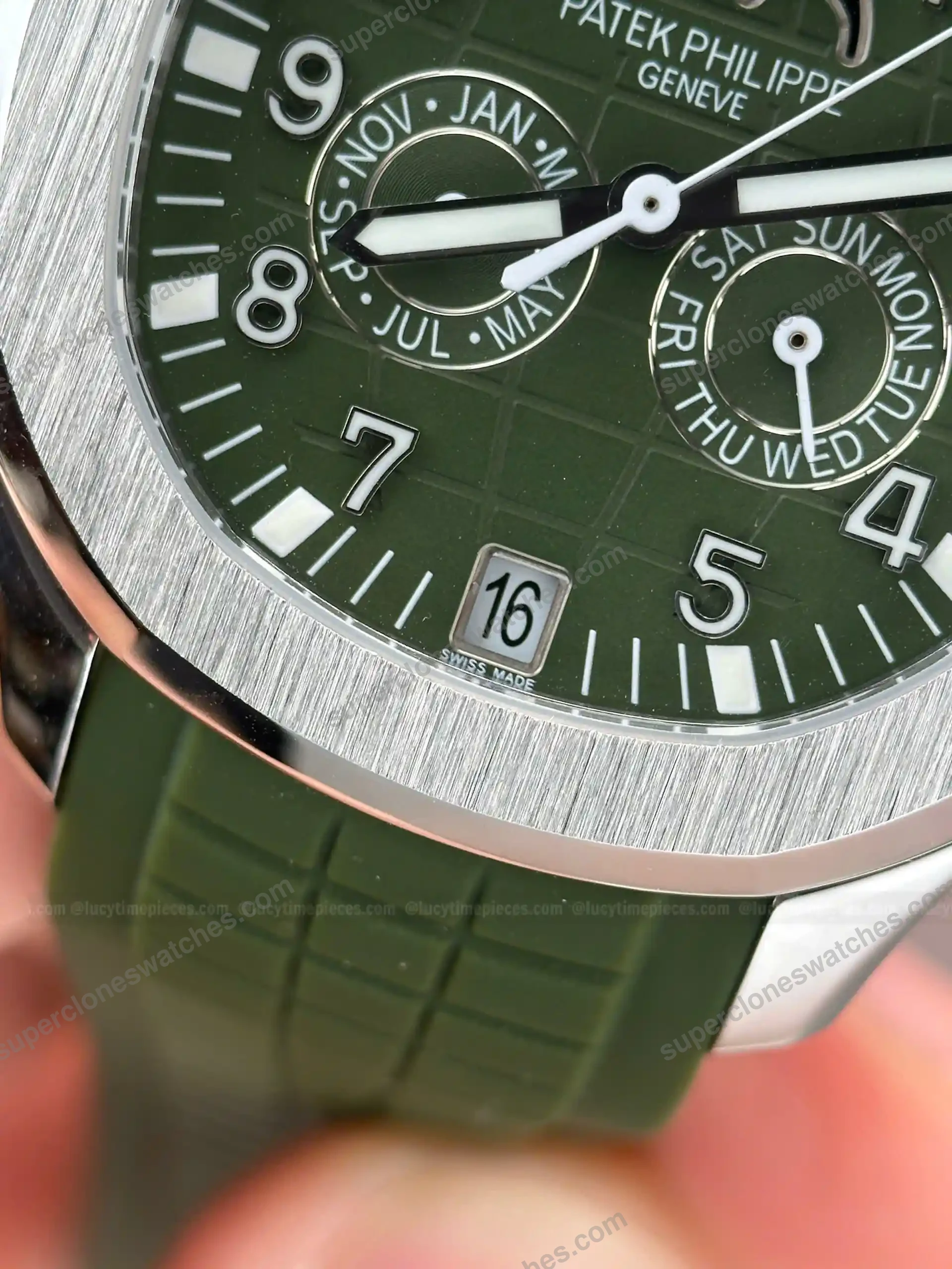 Super-Clone-Patek-Philippe-Aquanaut-5261A-Moonphase-Green-40mm-6