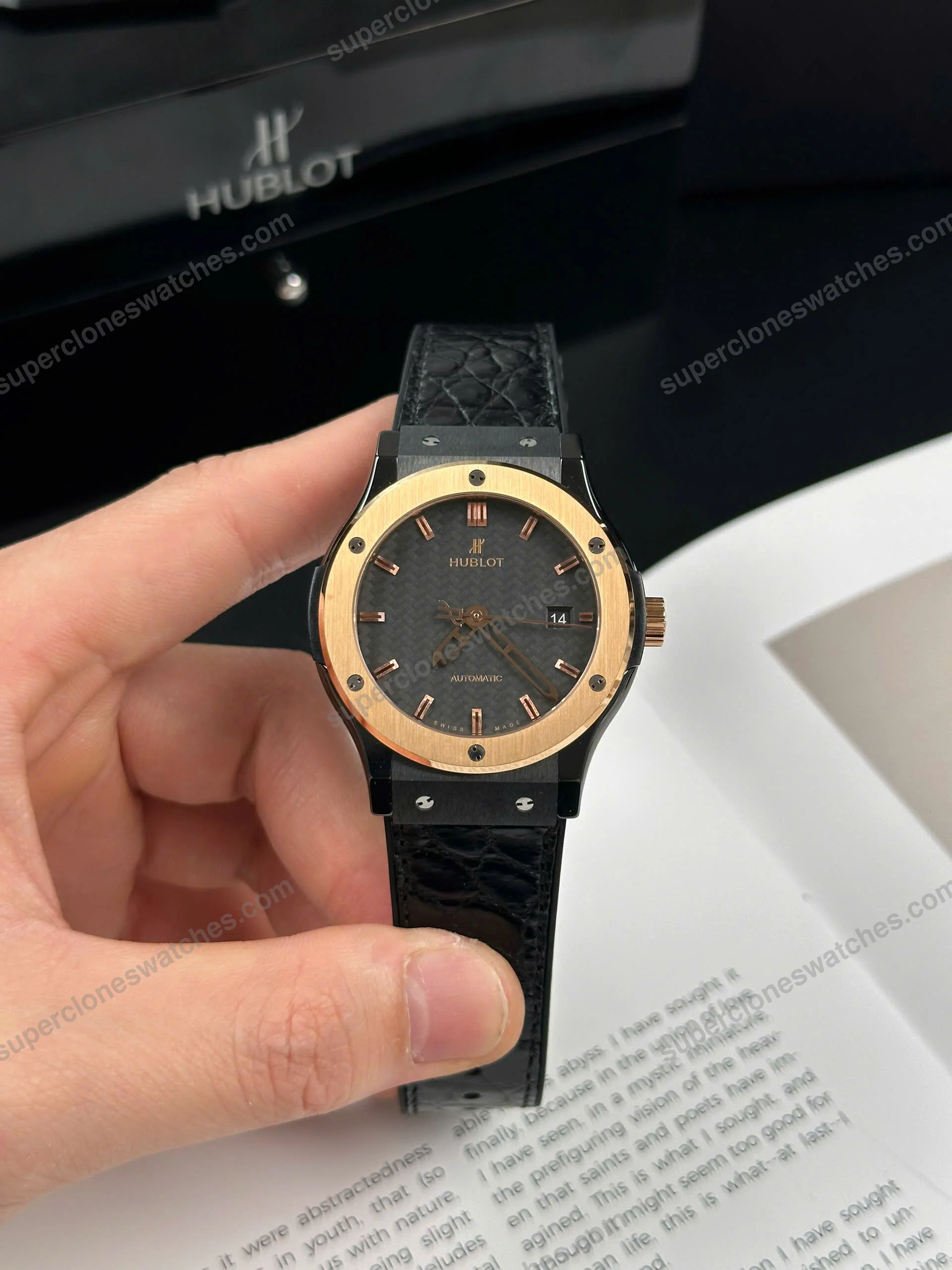 Super-Clone-Hublot-Classic-Fusion-Ceramic-Carbon-Dial-King-Gold-JJZ-42mm-Base-3