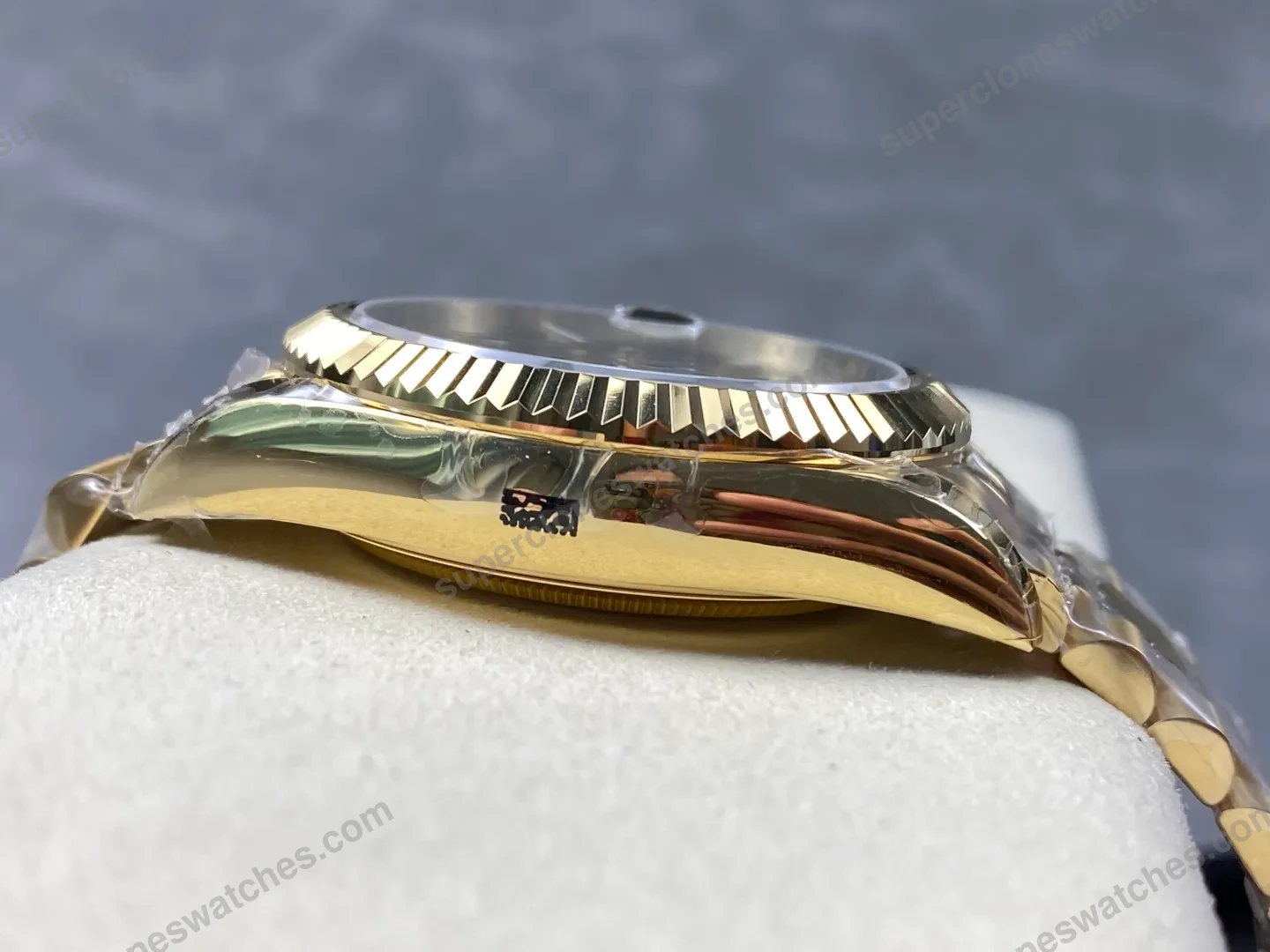 Super-Clone-Rolex-Sky-Dweller-Green-Dial-336938-Jubilee-5