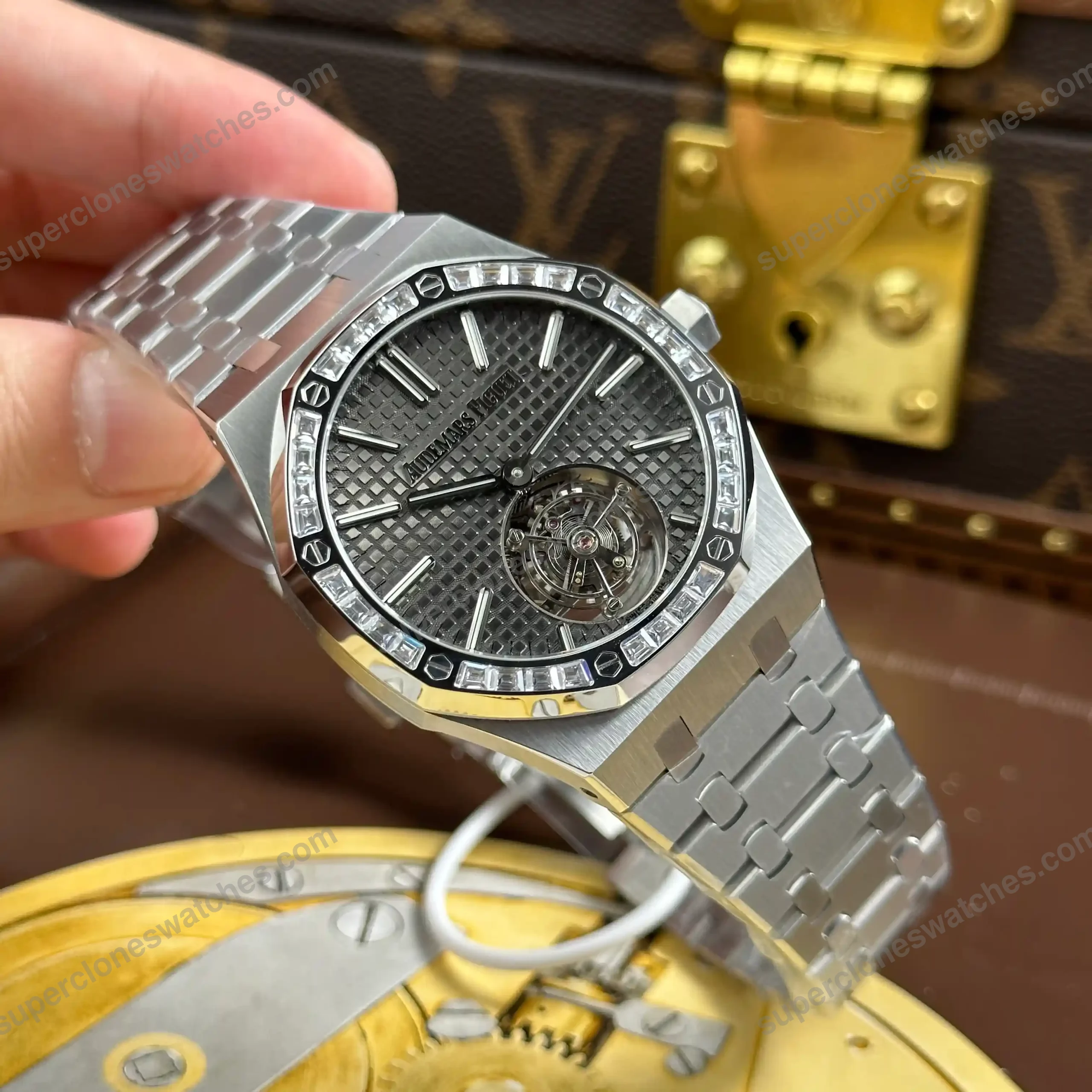 Super-Clone-Audemars-Piguet-Royal-Oak-Selfwinding-Flying-Tourbillon-26516PT.ZZ_.1-3