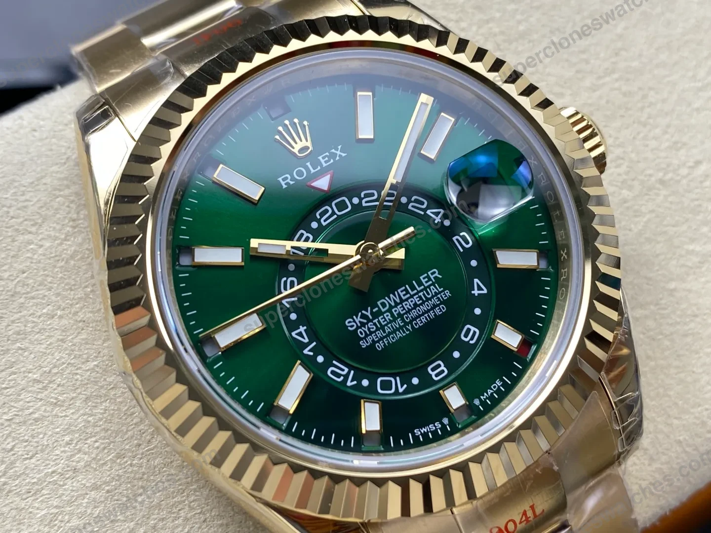 Super-Clone-Rolex-Sky-Dweller-Green-Dial-336938-Oyster-3