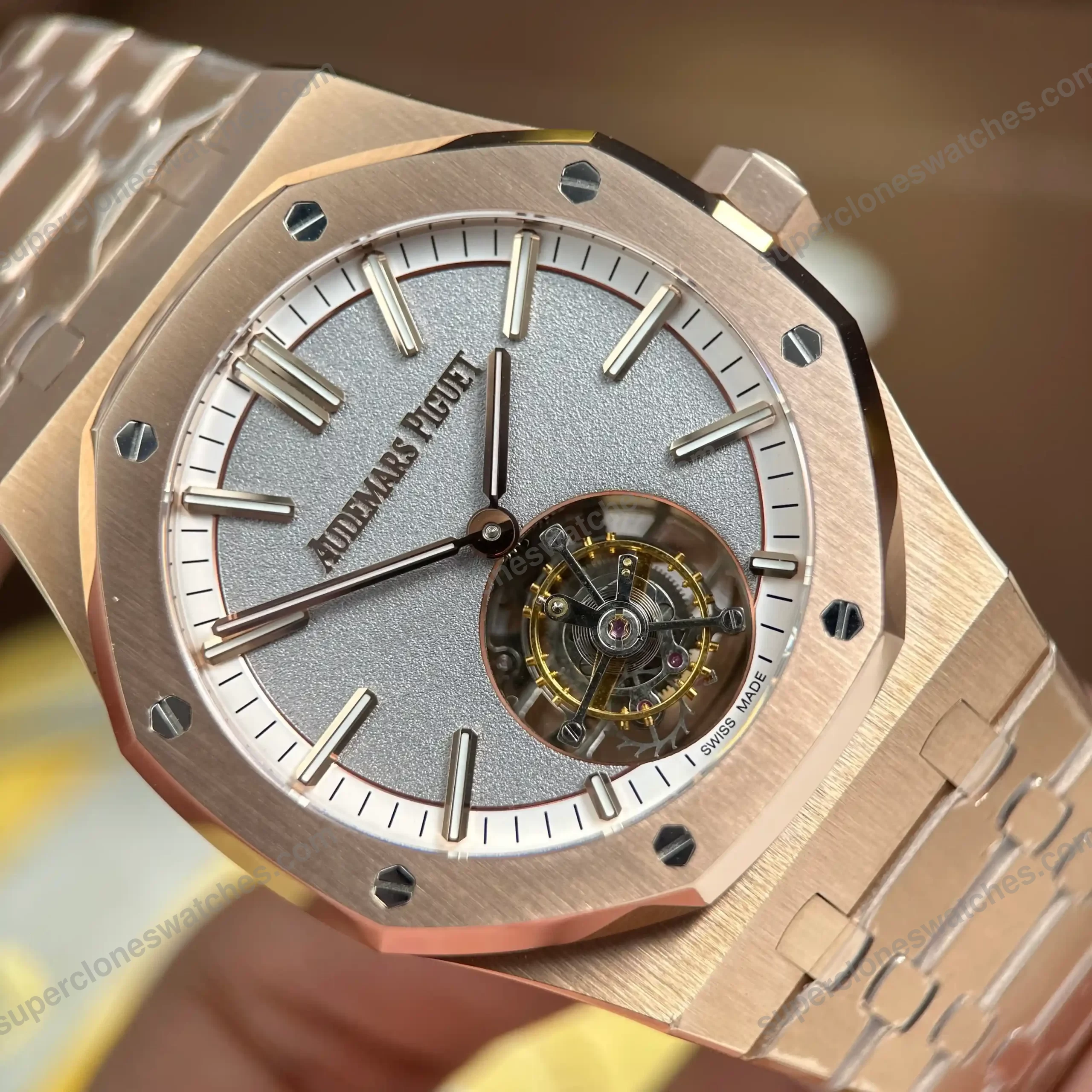 Super-Clone-Audemars-Piguet-Royal-Oak-Selfwinding-Flying-Tourbillon-26730OR.OO_.1-5