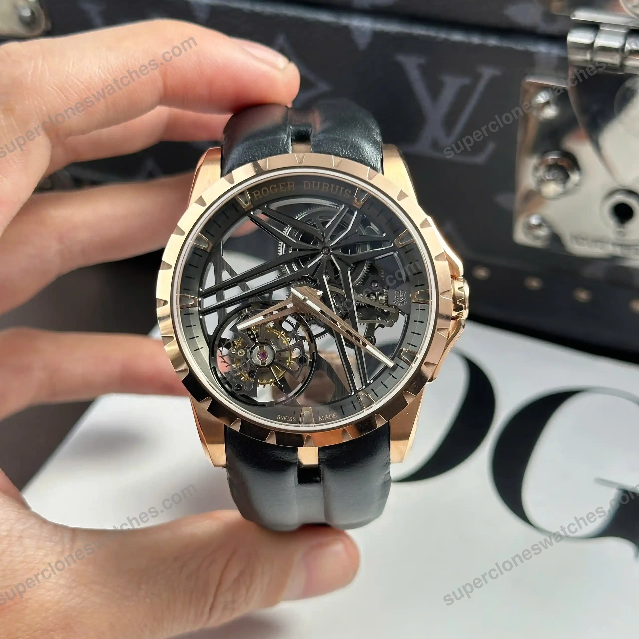Super-Clone-Roger-Dubuis-Excalibur-Eon-Gold-RDDBEX0836-42mm-2