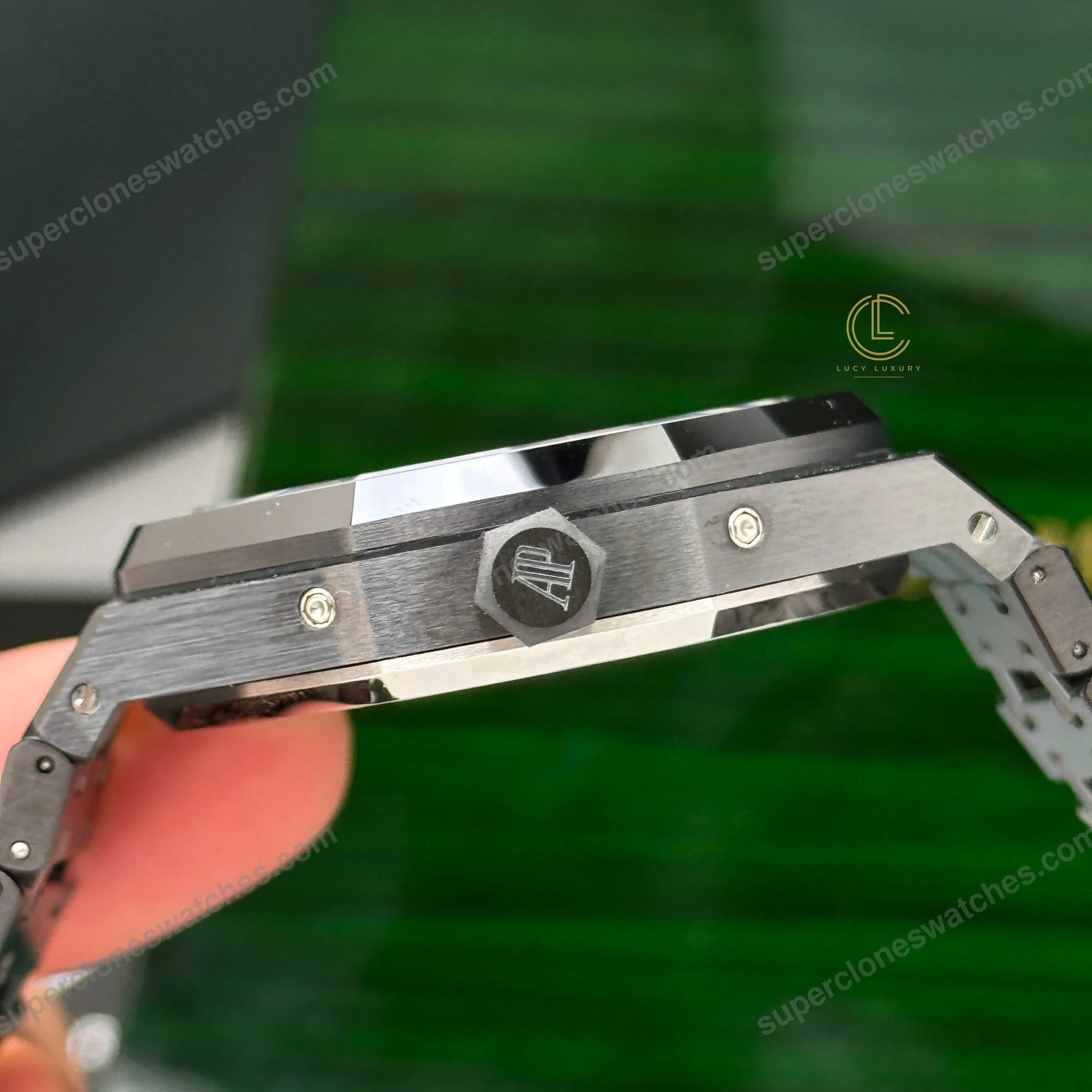 Super-Clone-Audemars-Piguet-Royal-Oak-Perpetual-Calendar-26579CE.OO_.1225CE.01-Bl-6