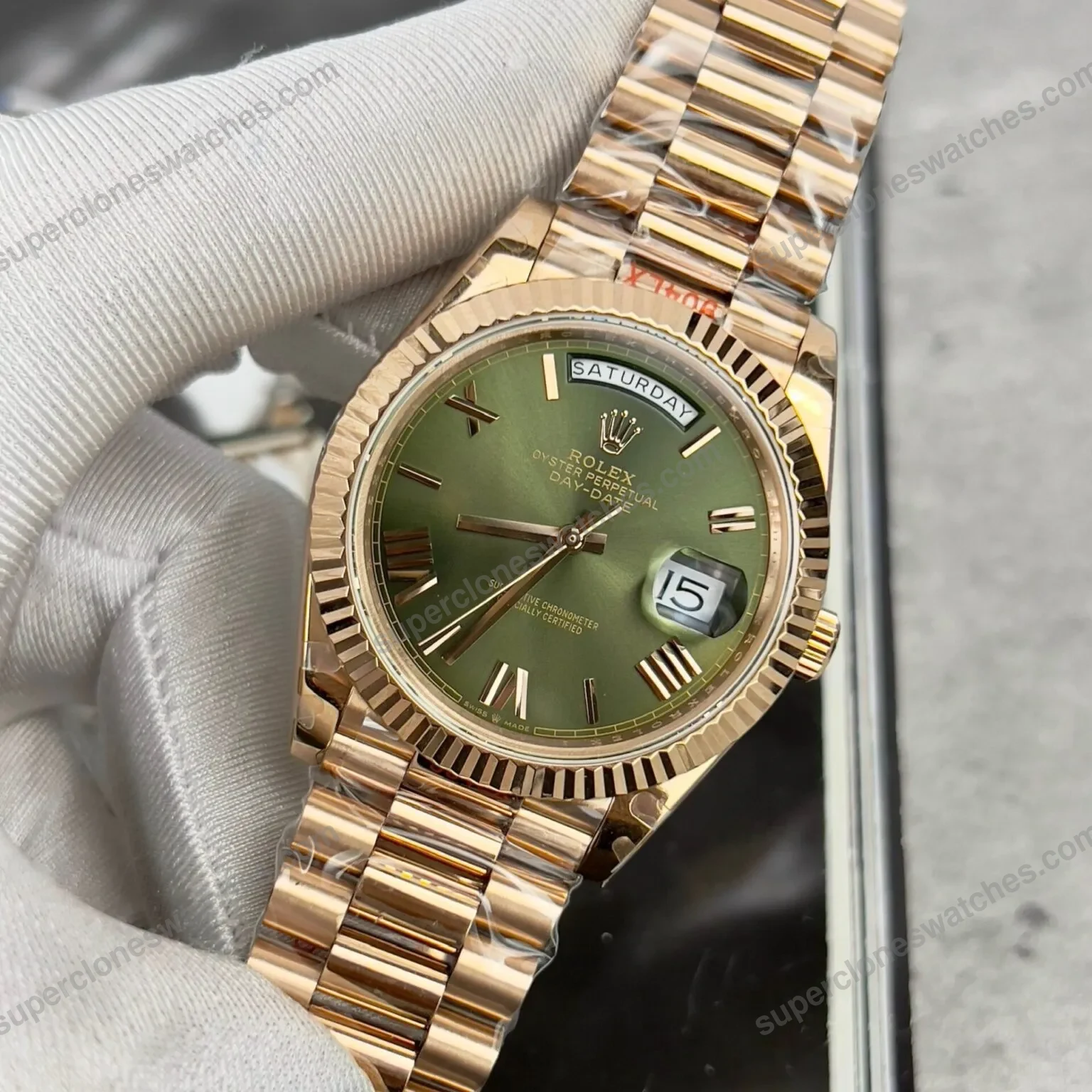 Super-Clone-Rolex-Day-Date-Olive-Green-Dial-228235-0025-40-mm-3
