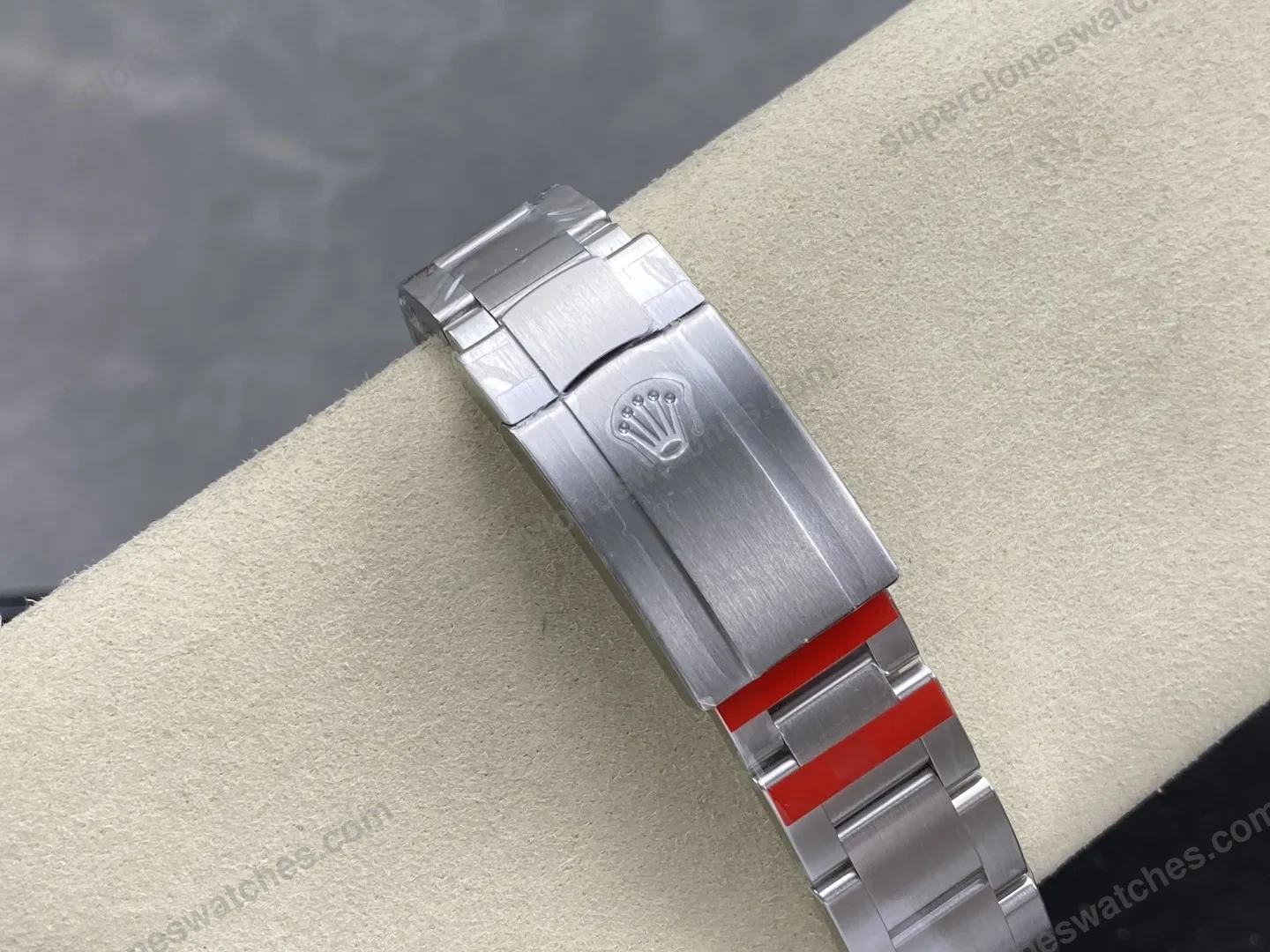 super-clone-rolex-oyster-perpetual-277200-pistachio-dial-view-9