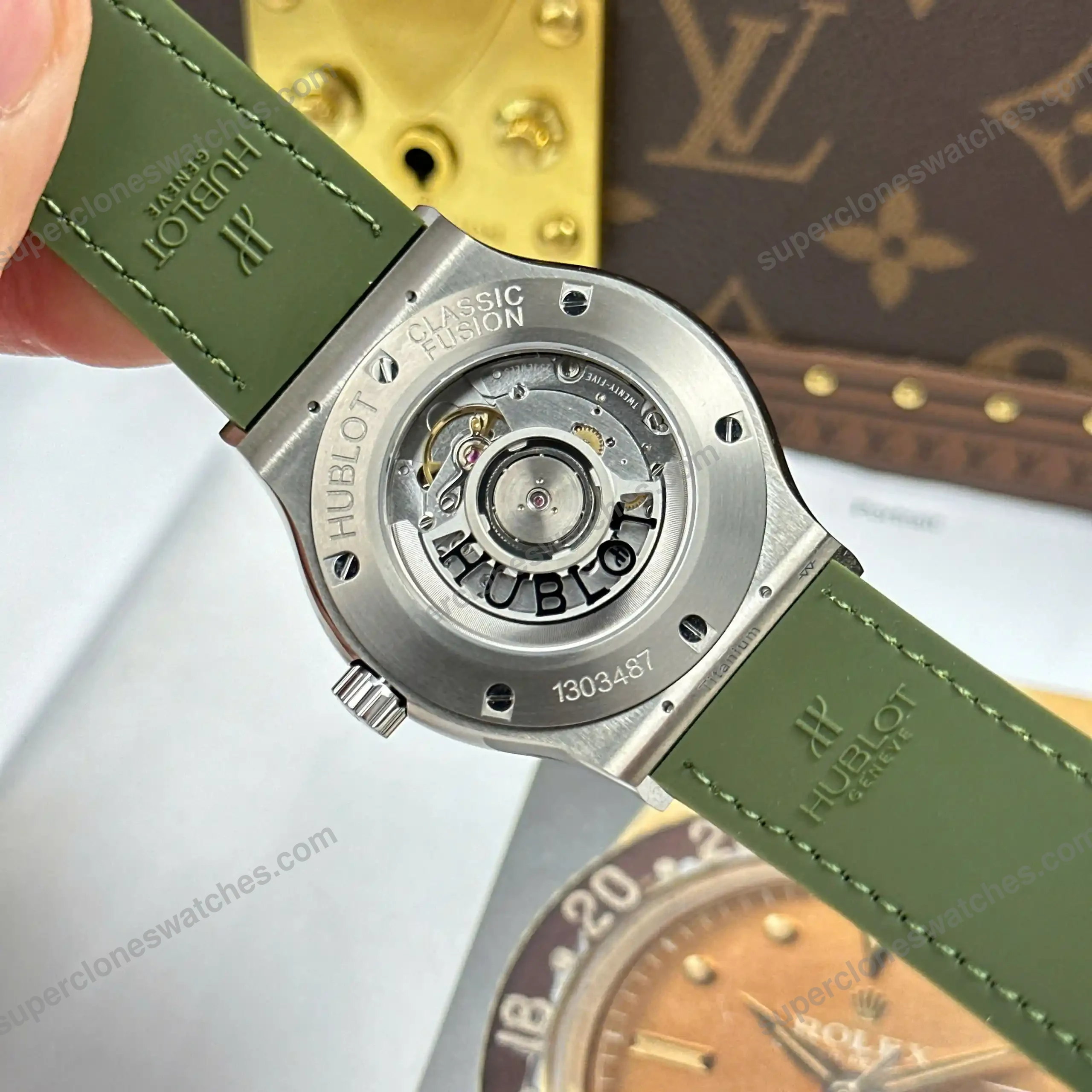 Super-Clone-Hublot-Classic-Fusion-Titanium-Green-542.NX_.8970.LR-42mm-8