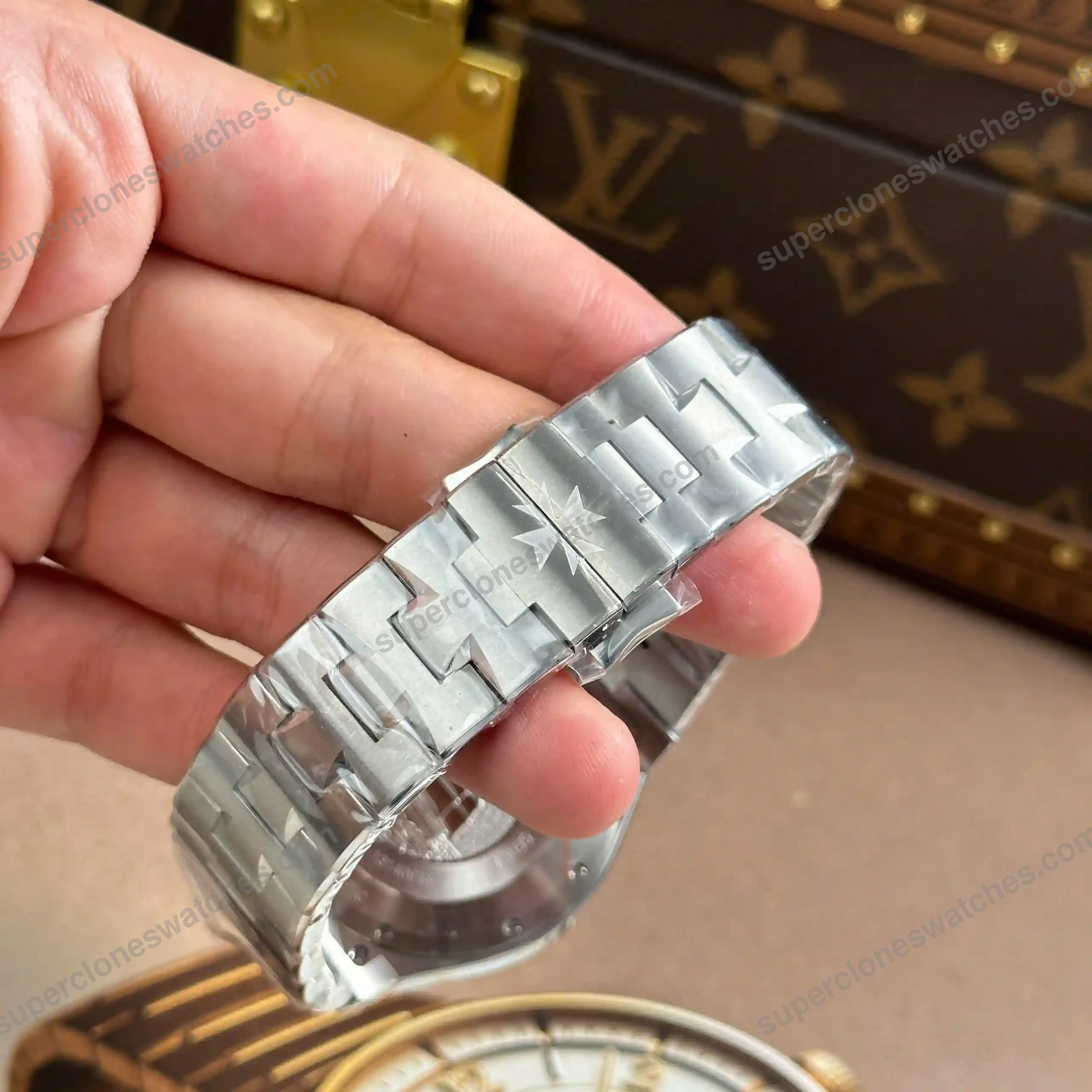 Super-Clone-Vacheron-Constantin-Overseas-Dual-Time-47450B01A-9226-42mm-8211-6
