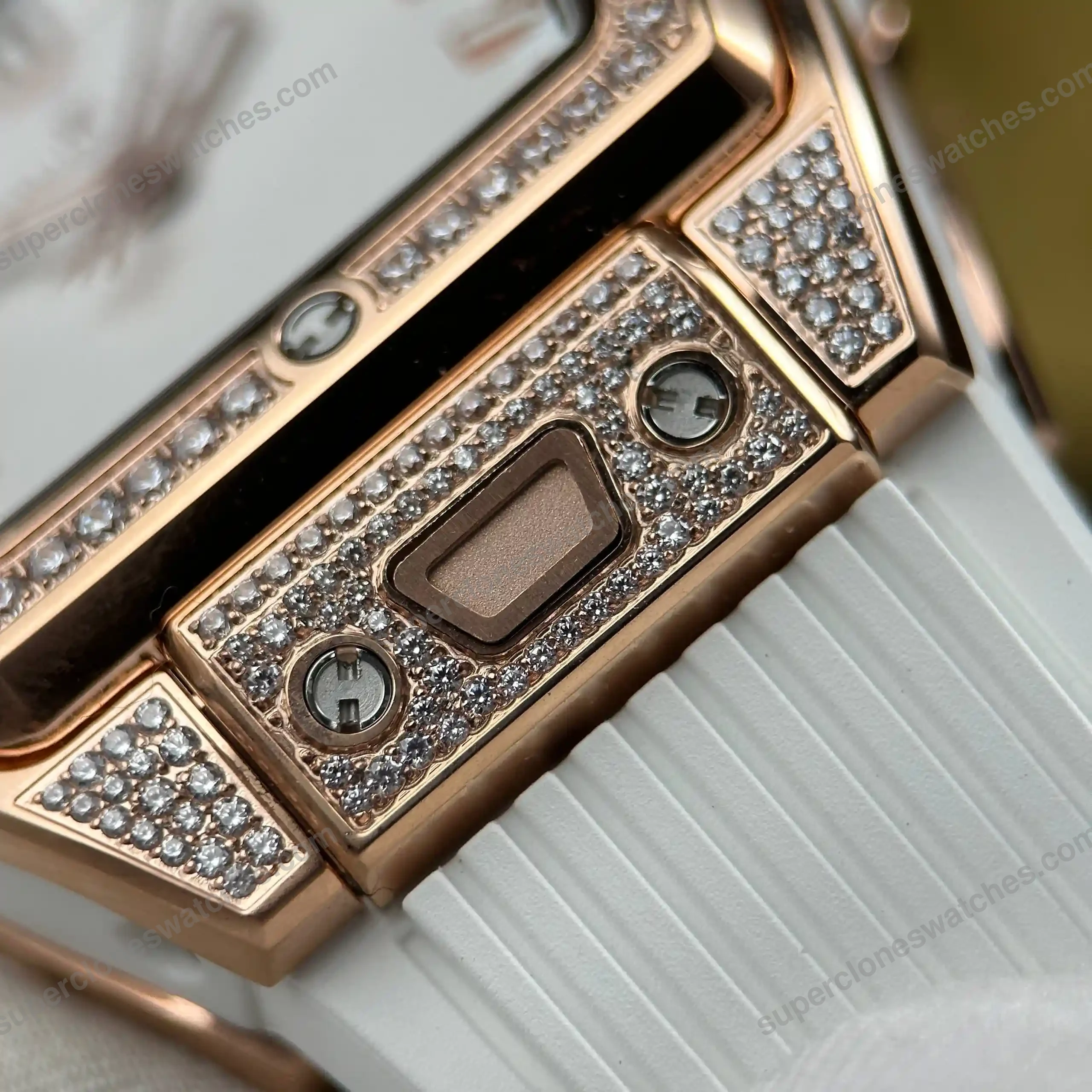 Super-Clone-Hublot-Spirit-of-Big-Bang-King-Gold-White-Pave-662.OE_.2080.RW_.1604-8