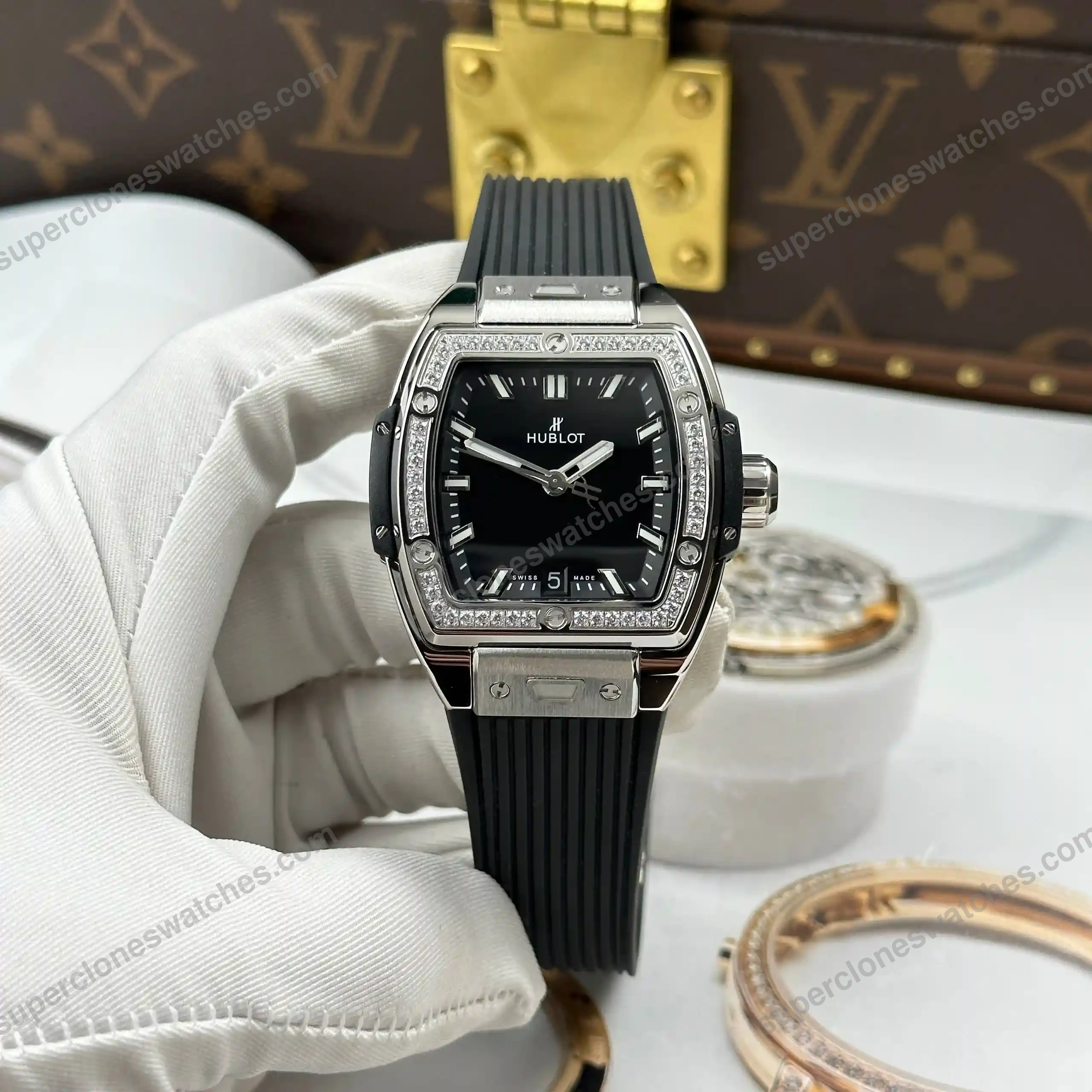 Super-Clone-Hublot-Spirit-Of-Big-Bang-Titanium-Diamonds-662.NX_.1170.RX_.1204-3