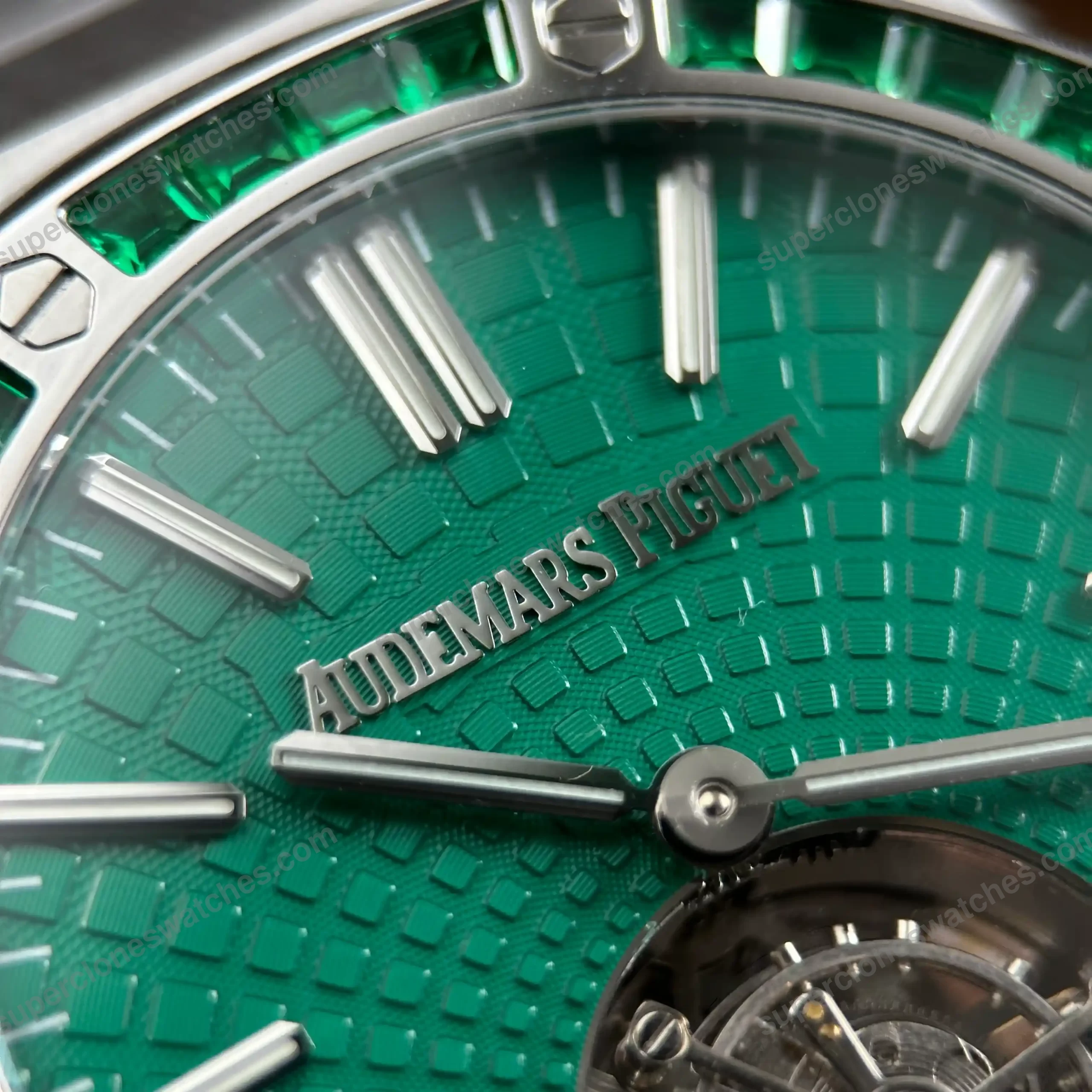 Super-Clone-Audemars-Piguet-Royal-Oak-Selfwinding-Flying-Tourbillon-26532IC.EE_.1-7