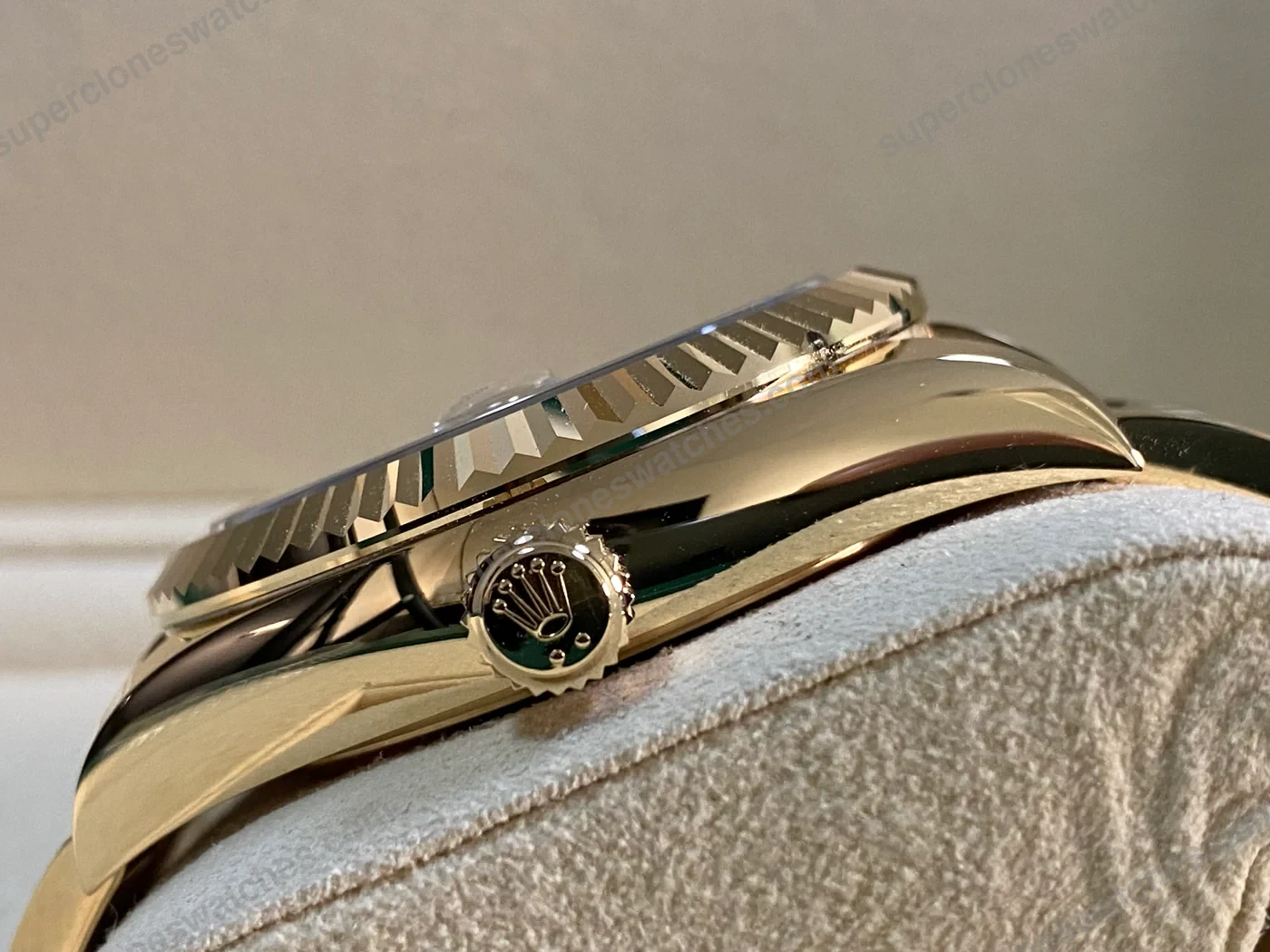 Super-Clone-Rolex-Sky-Dweller-Champagne-Dial-336938-6