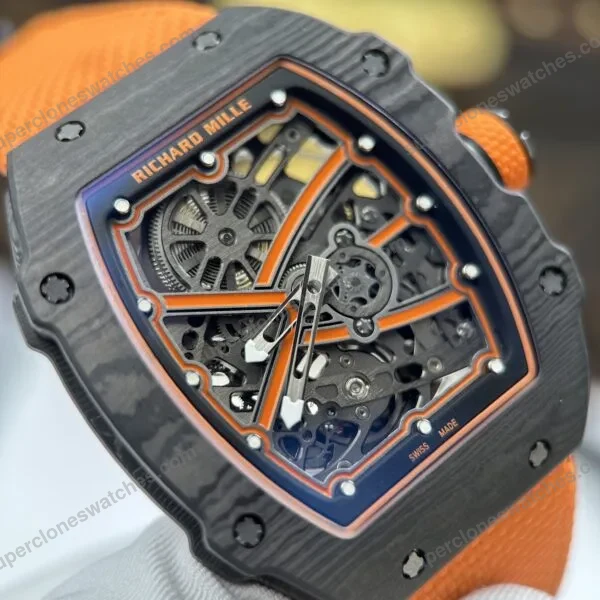 Dong-ho-Richard-Mille-RM67-02-Rep-11-vo-carbon-sieu-nhe-day-vai-nato-mau-cam-38.7x47-6-600x600-1