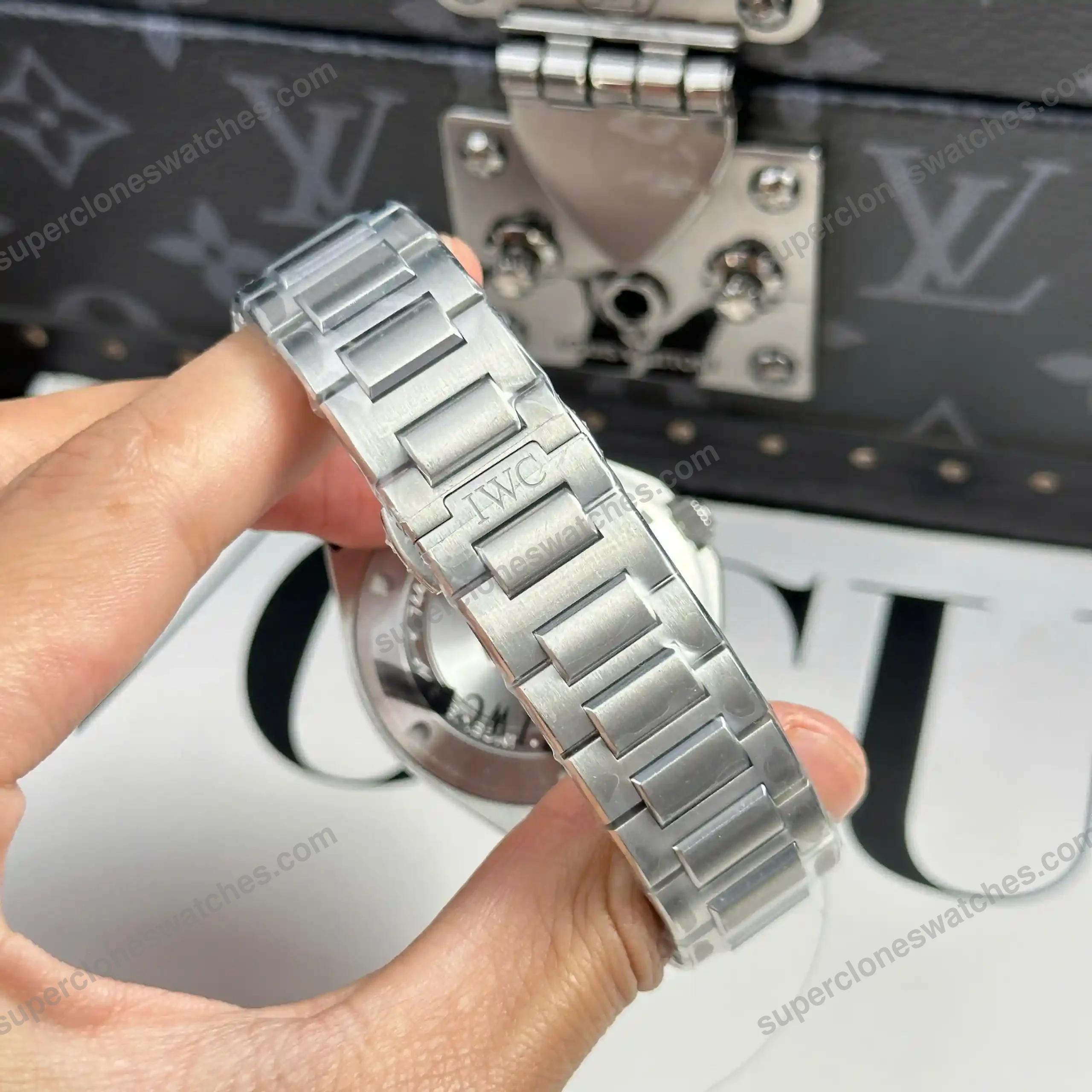 Super-Clone-IWC-Ingenieur-Automatic-IW328903-40mm-9