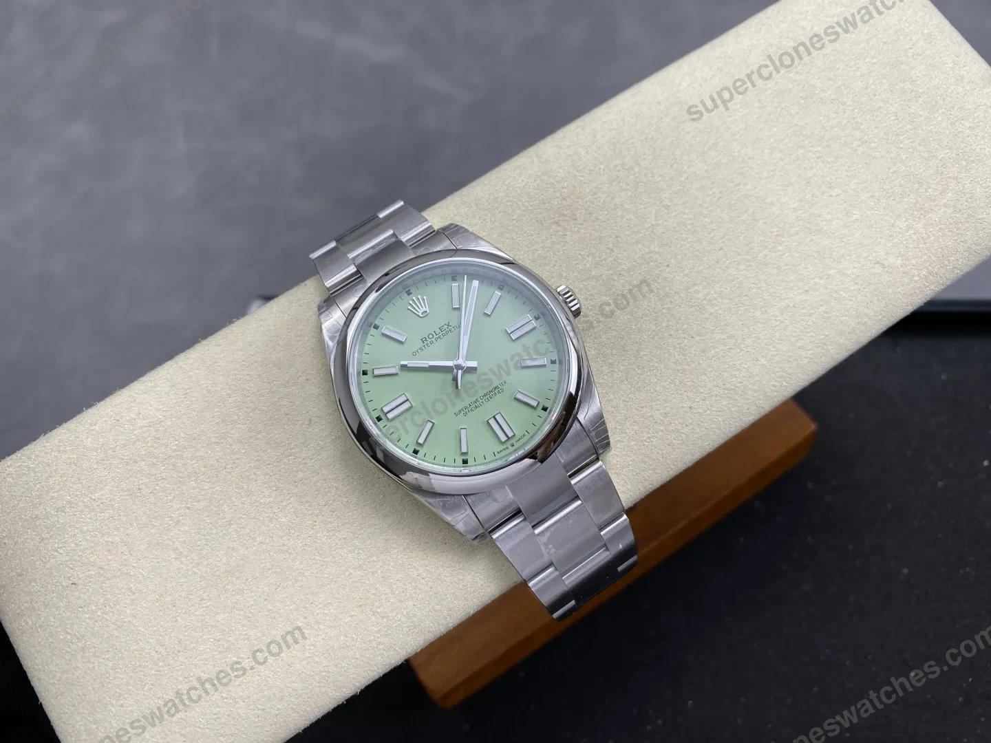super-clone-rolex-oyster-perpetual-277200-pistachio-dial-view-4