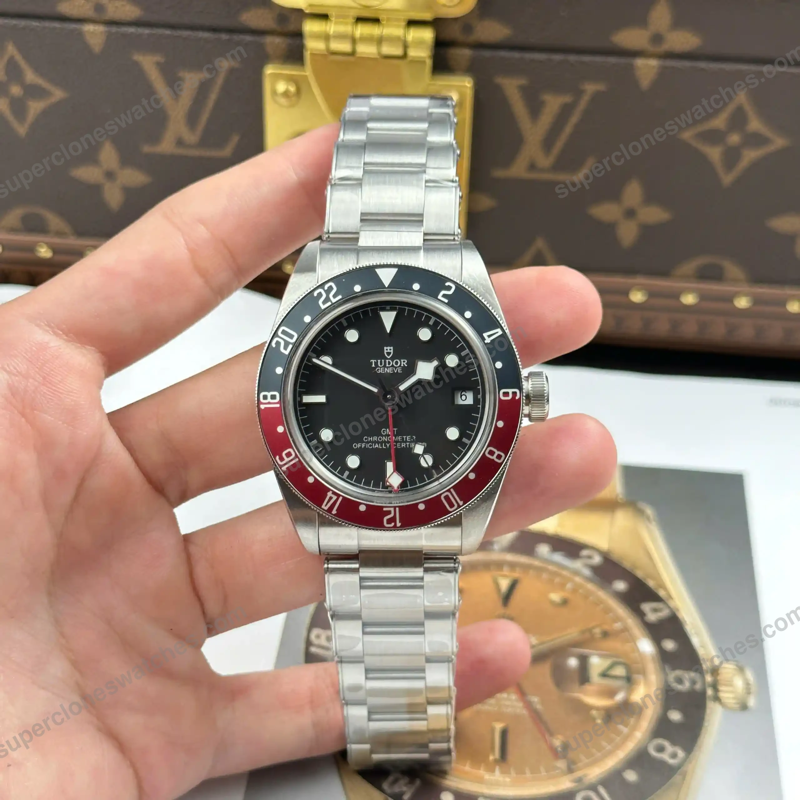 Super-Clone-Tudor-Black-Bay-Gmt-M79830RB-0001-41mm-3