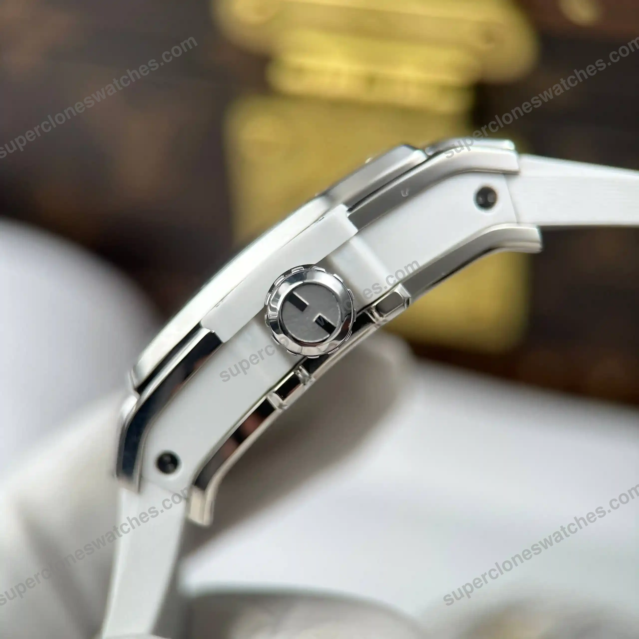 Super-Clone-Hublot-Spirit-Of-Big-Bang-Titanium-White-Diamonds-665.NE_.2010.LR_.160-7