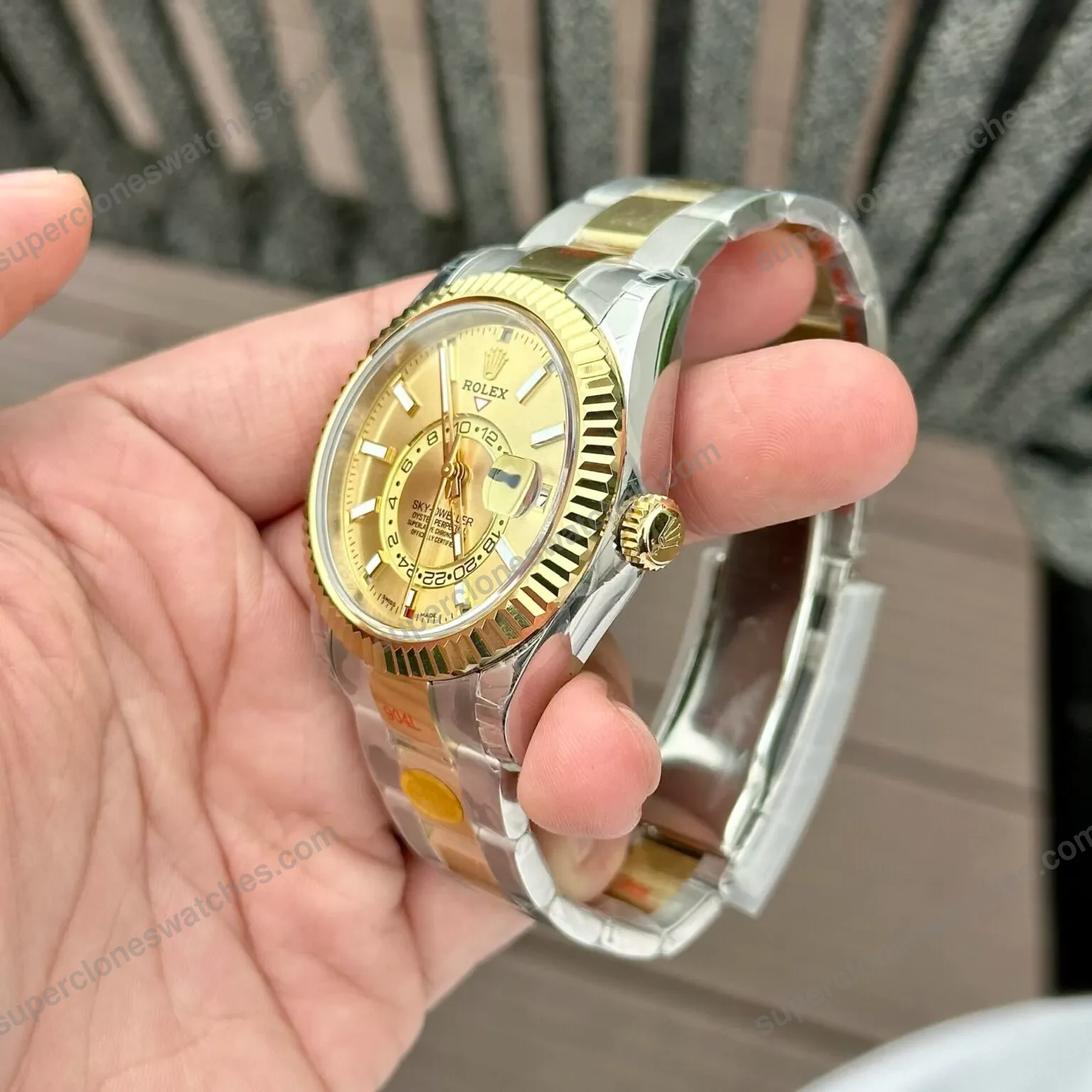 Super-Clone-Rolex-Sky-Dweller-Champagne-Dial-336933-4