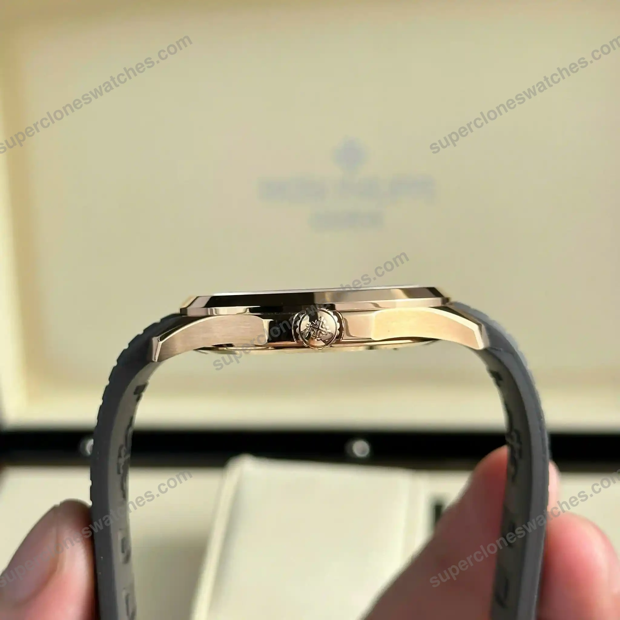 Super-Clone-Patek-Philippe-Aquanaut-5167R-001-Chocolate-Dial-V3-Update-8211-7