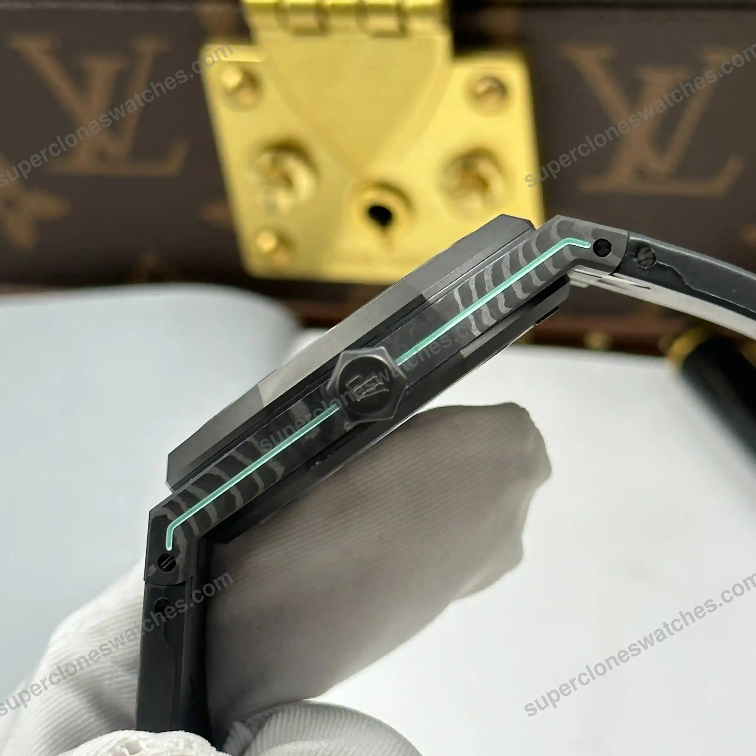 Super-Clone-Audemars-Piguet-Royal-Oak-15500-DiW-Voidline-AQUA-Carbon-41mm-10