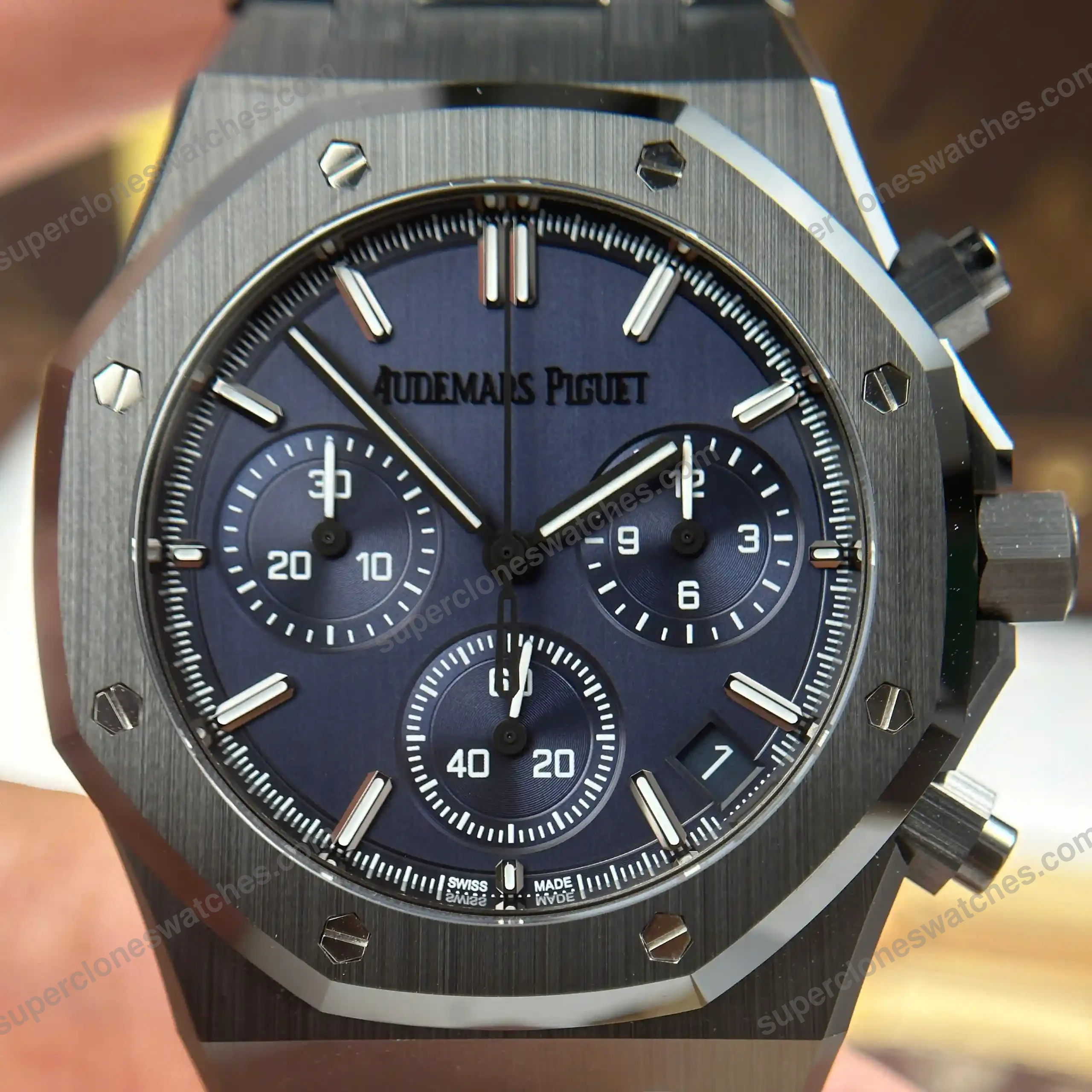 Super-Clone-Audemars-Piguet-Royal-Oak-Selfwinding-Chronograph-8220One-Drop8-5