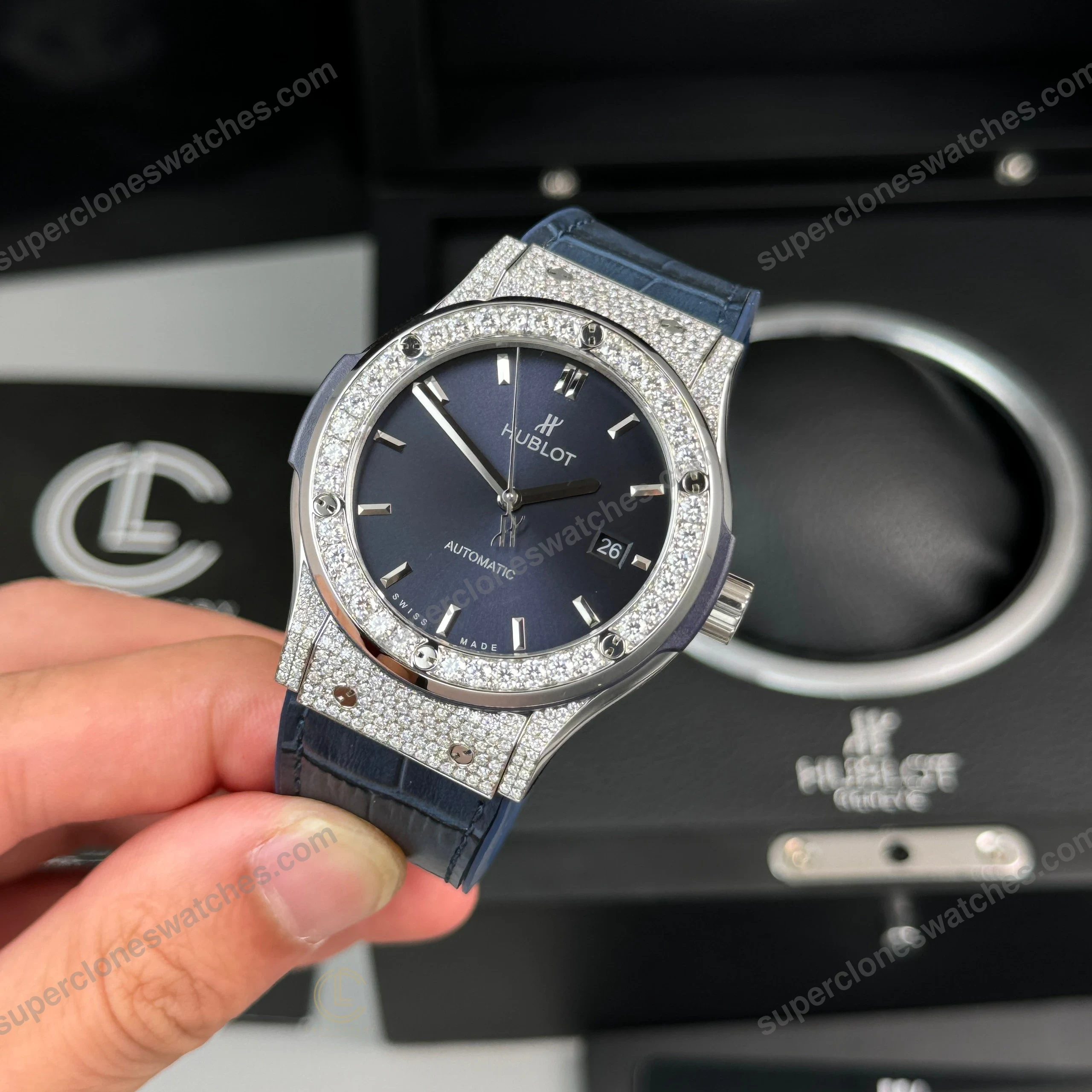 Super-Clone-Hublot-Classic-Fusion-Diamonds-Moissanite-Pave-42mm-Blue-Dial-–-Cu-3