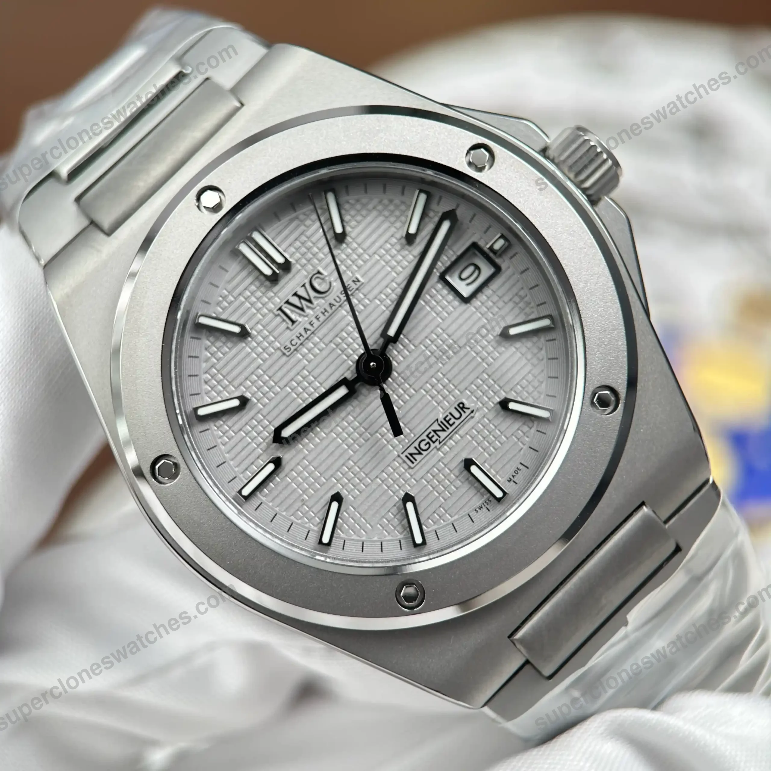 Super-Clone-IWC-Ingenieur-Automatic-IW328904-40mm-4