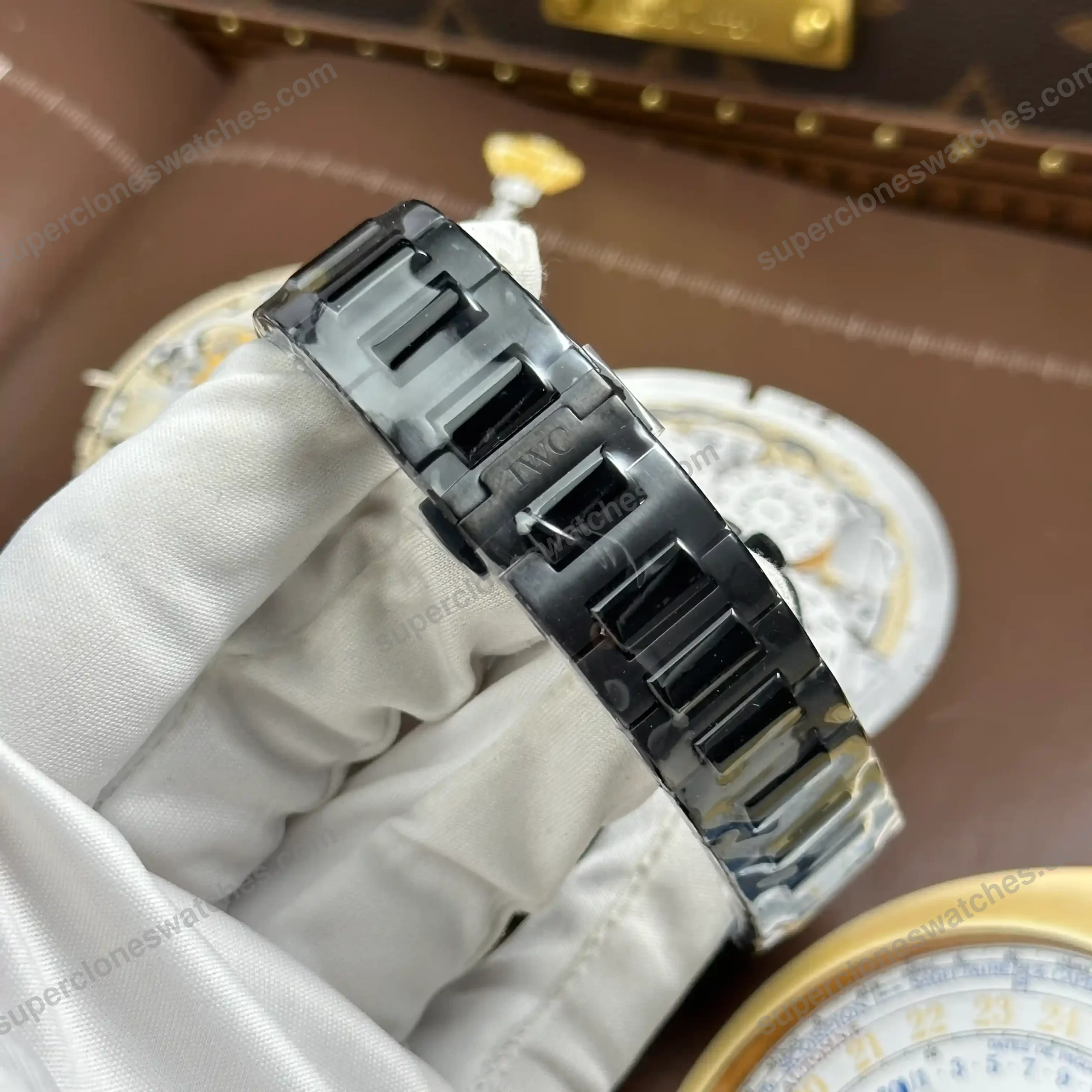 Super-Clone-IWC-Ingenieur-Automatic-IW328902-Ceramic-40mm-8