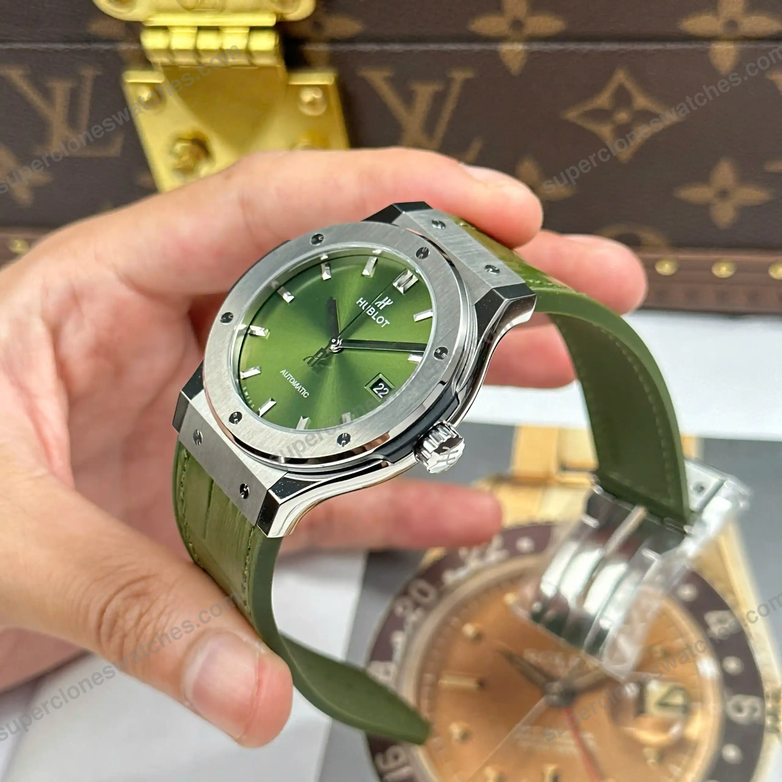 Super-Clone-Hublot-Classic-Fusion-Titanium-Green-542.NX_.8970.LR-42mm-5
