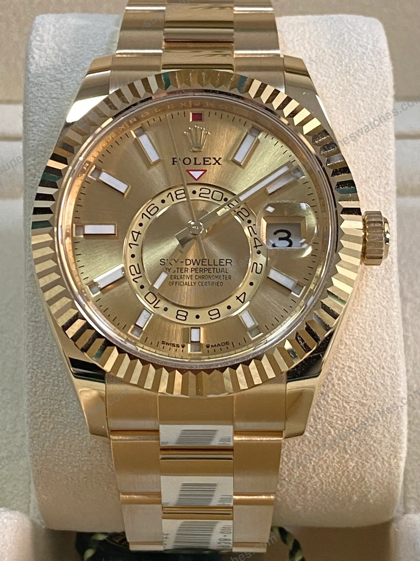 Super-Clone-Rolex-Sky-Dweller-Champagne-Dial-336938-2