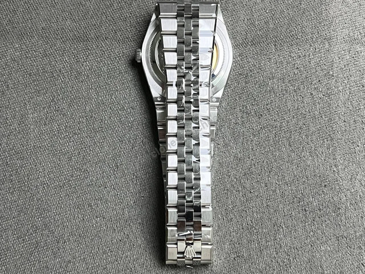 Super-Clone-Rolex-Land-Dweller-40-mm-Ice-Blue-Dial-2025-3