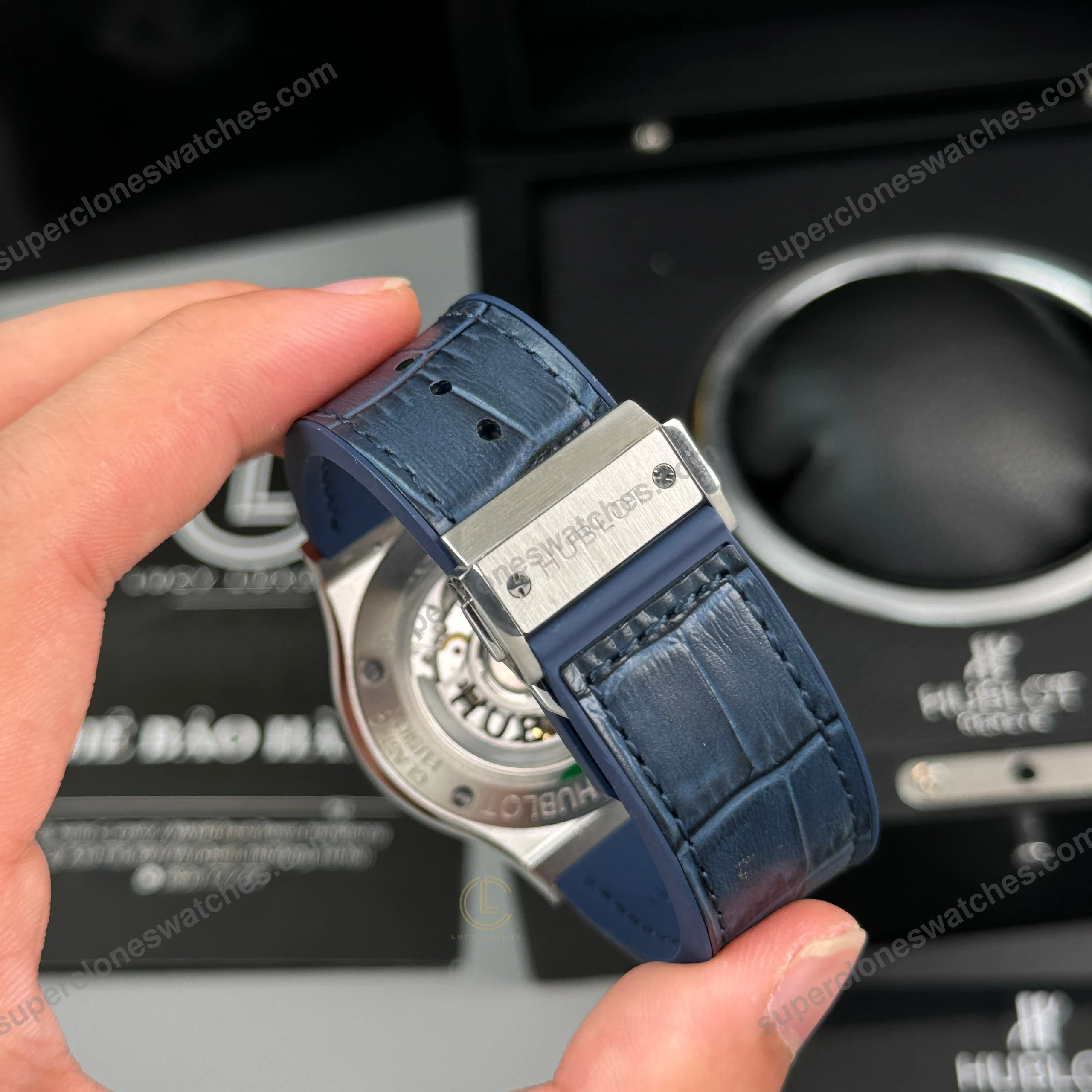 Super-Clone-Hublot-Classic-Fusion-Diamonds-Moissanite-Pave-42mm-Blue-Dial-–-Cu-8