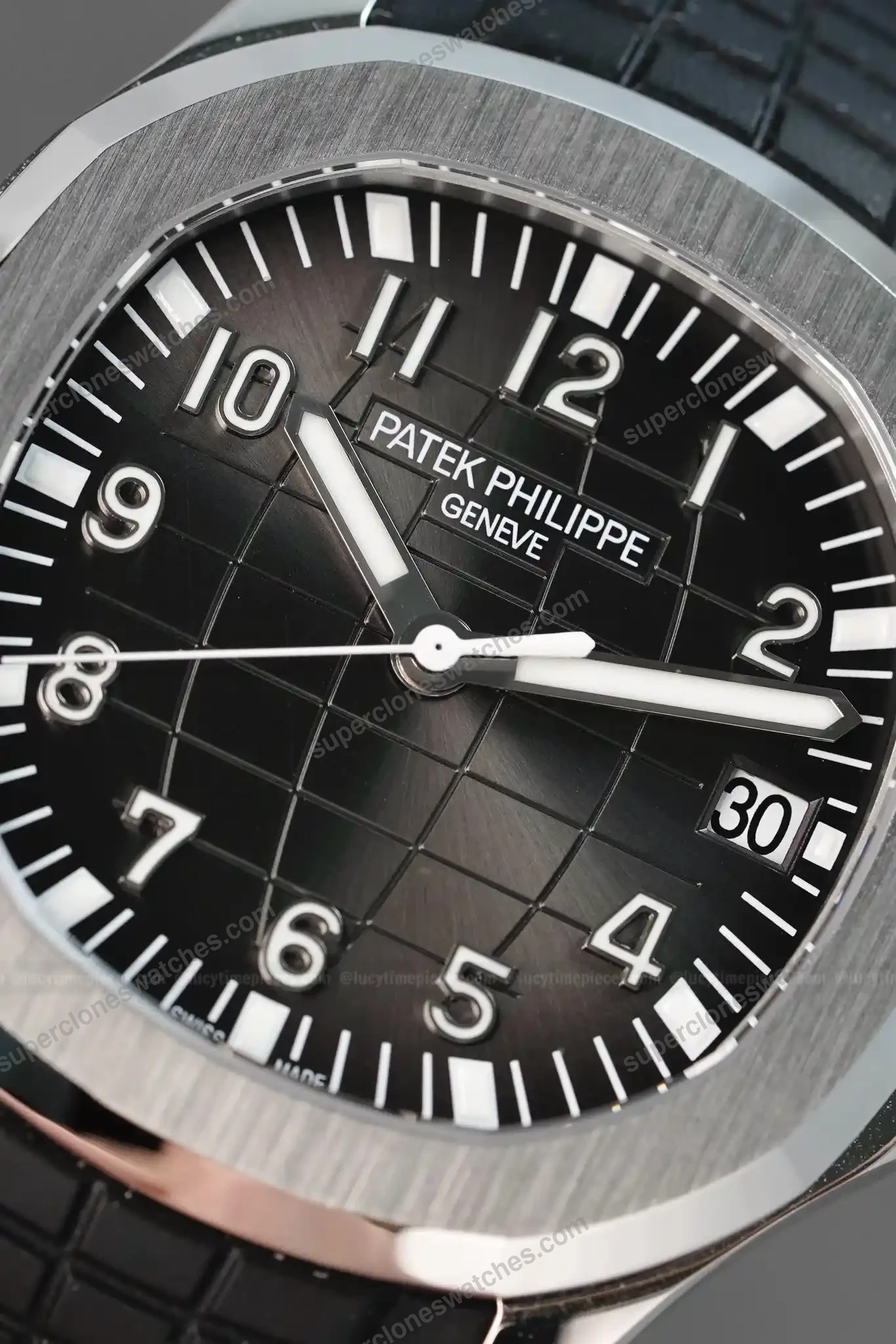 Super-Clone-Patek-Philippe-Aquanaut-5167A-001-40mm-6
