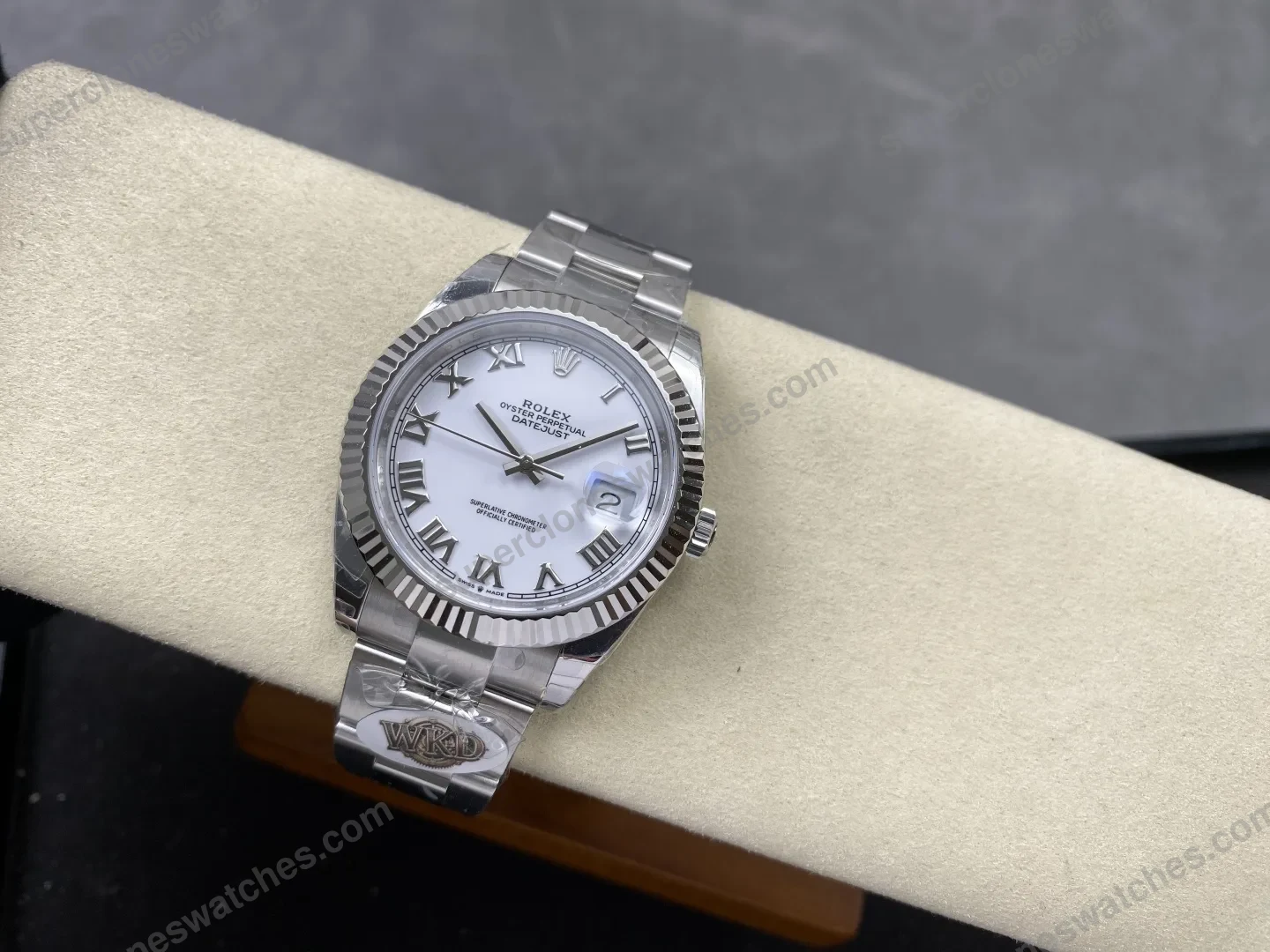 super-clone-rolex-datejust-white-roman-dial-126334-0023-41-mm-view-5