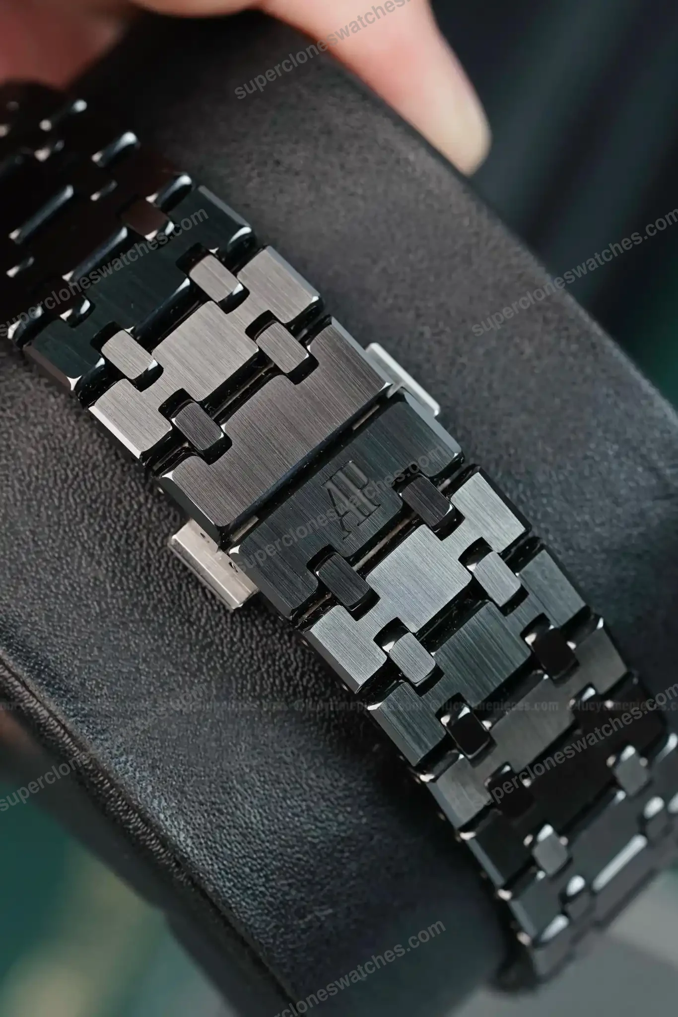 Super-Clone-Audemars-Piguet-Royal-Oak-15407CE.OO-41mm-Skeleton-Dial-Ceramic-V3-B-11