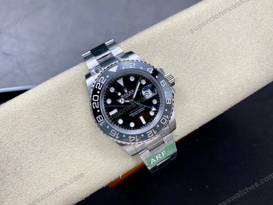 Super-Clone-Rolex-GMT-Master-II-126710GRNR-Bruce-Wayne-Oyster-2024-3