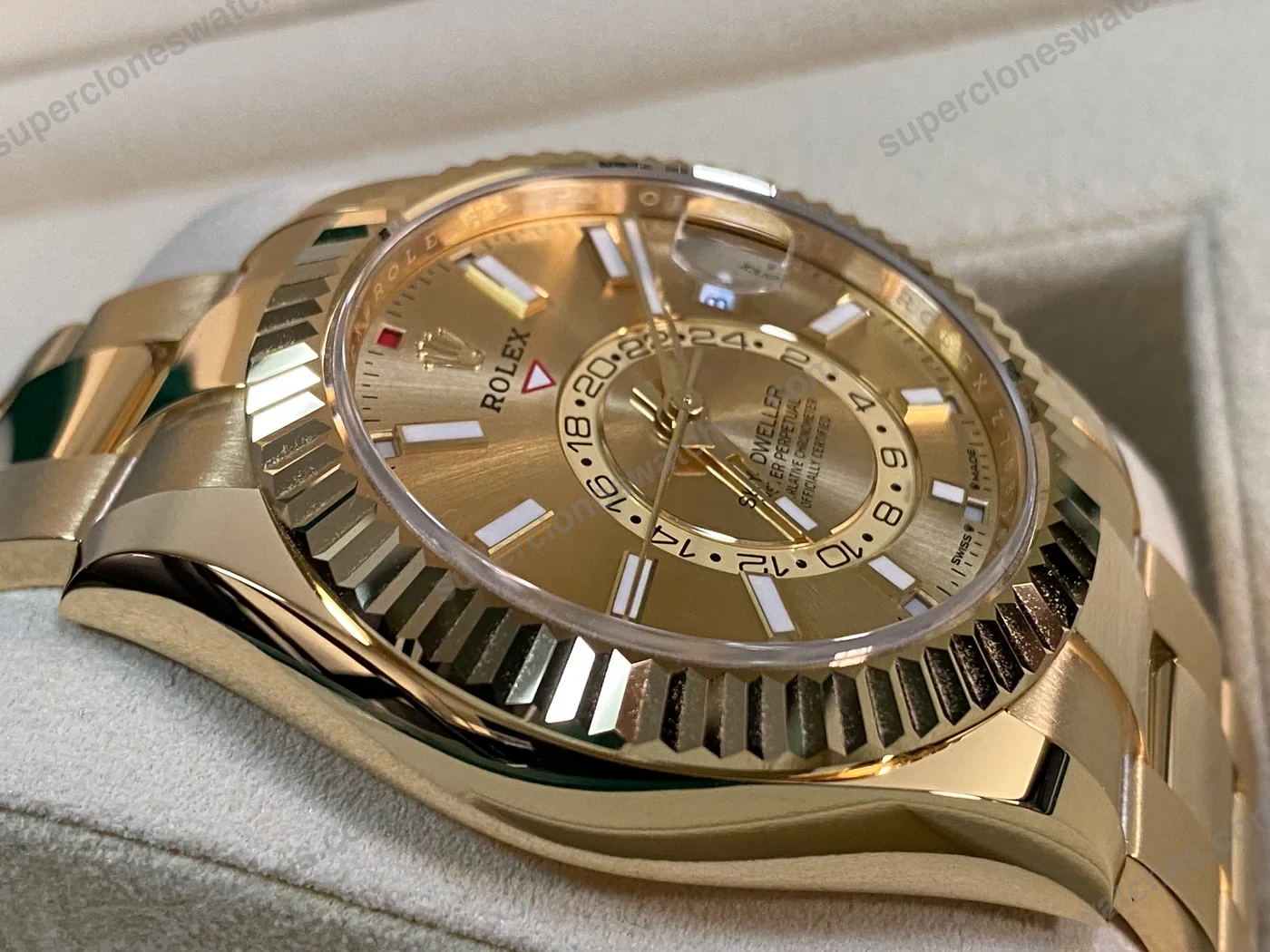 Super-Clone-Rolex-Sky-Dweller-Champagne-Dial-336938-5