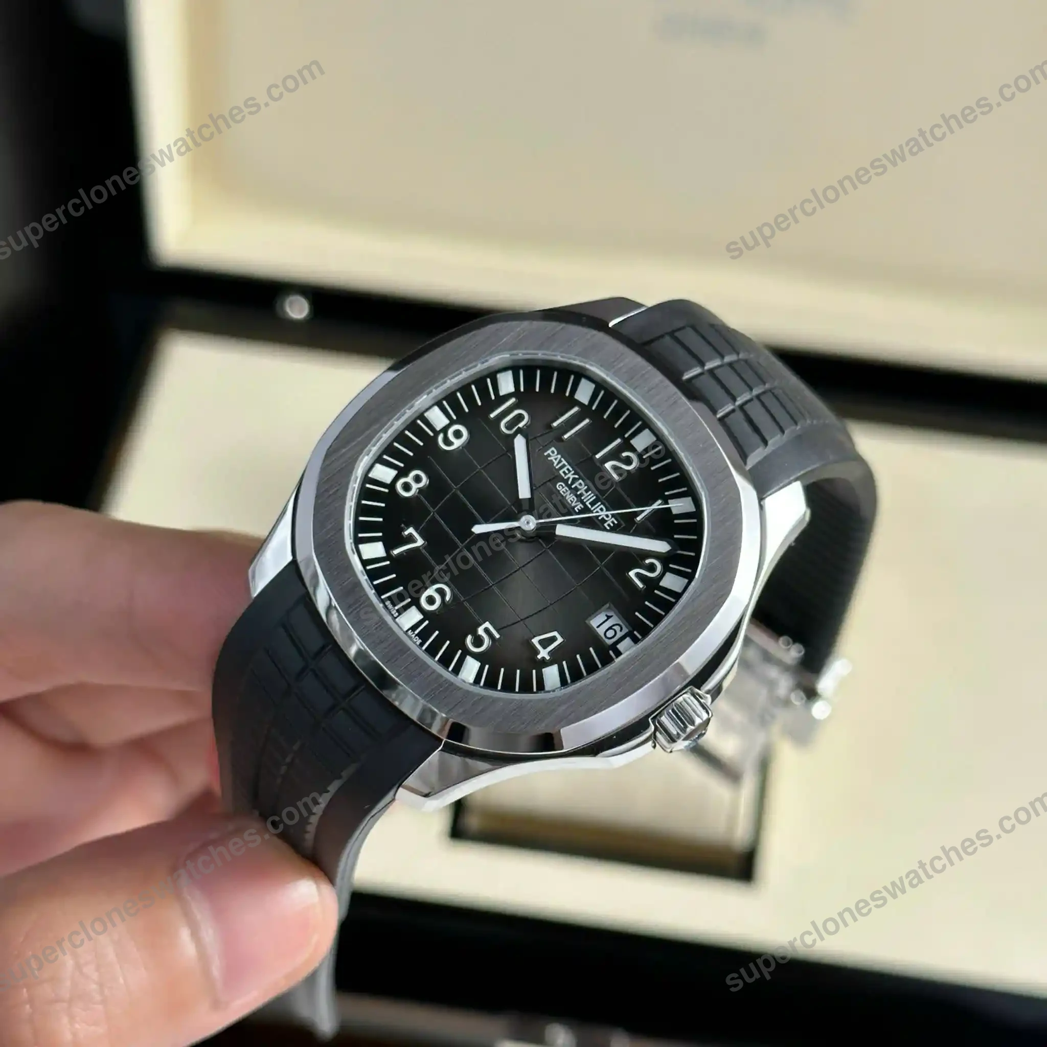 Super-Clone-Patek-Philippe-Aquanaut-5167A-001-Grey-Dial-V3-Update-5