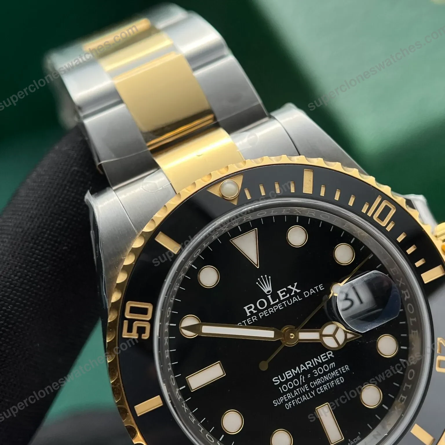 Super-Clone-Rolex-Submariner-Black-Dial-126613LN-4